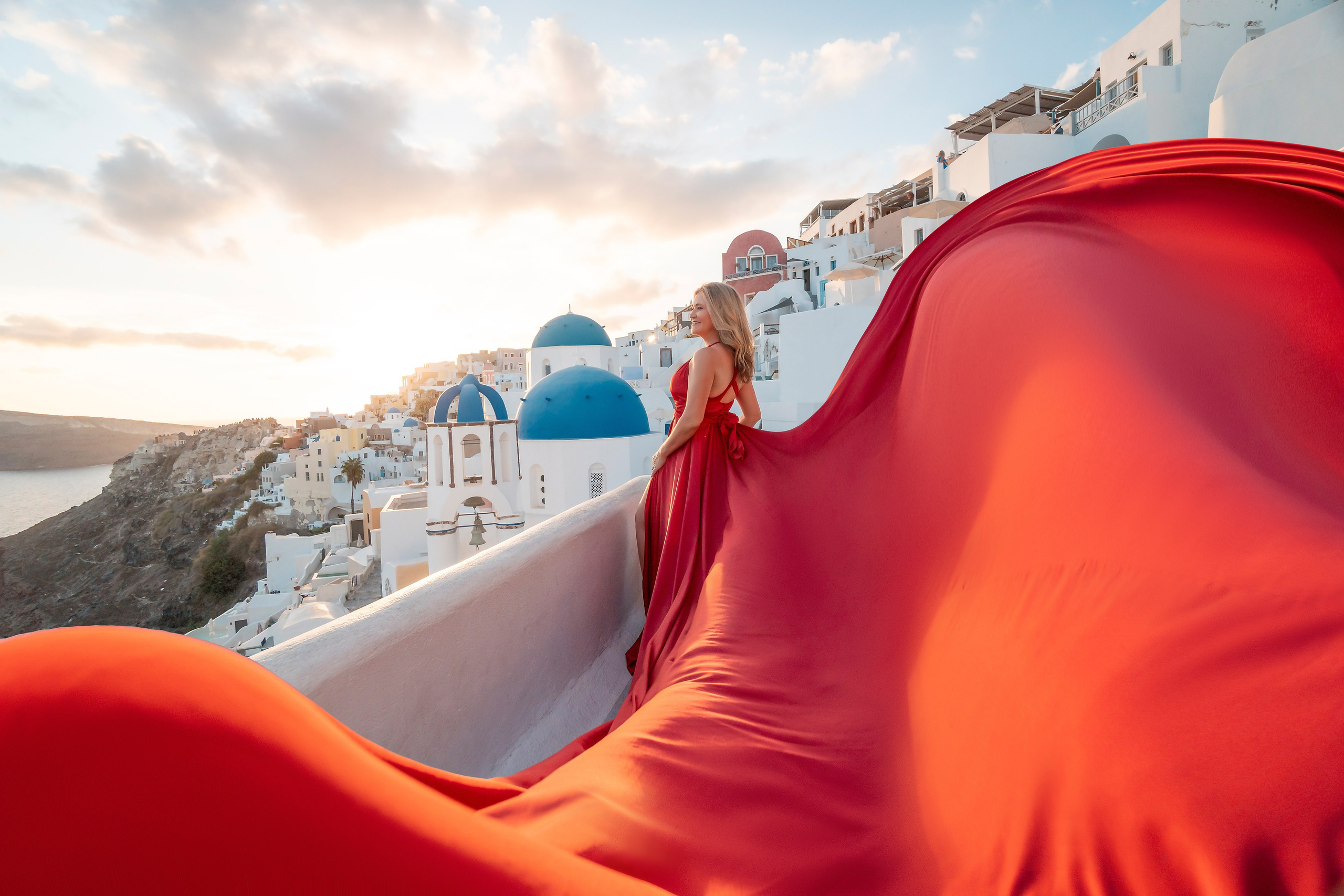 Flying Dress santorini. Photographer in Santorini SokoLOVE Alex| Flying Dress Santorini