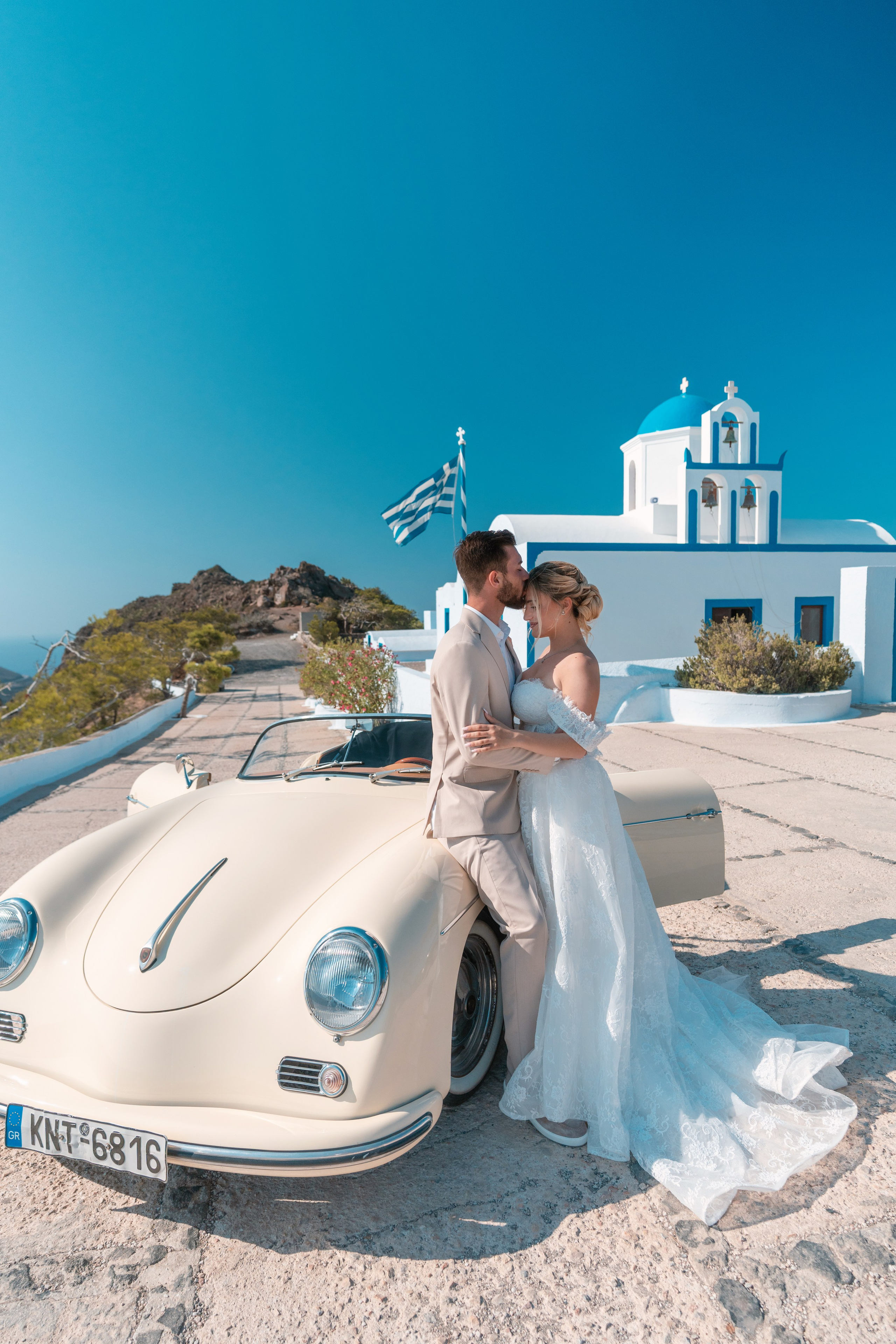 Santorini Wedding Photographer & Drone Video | Alex Sokolove 2026. Flying Dress Santorini Photographer | SokoLOVE — Book 2026