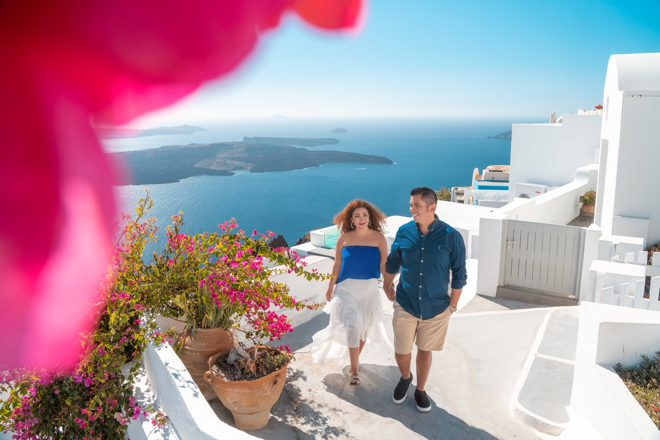 Imerovigli, Santorini photoshooting. Photographer in Santorini SokoLOVE Alex| Flying Dress Santorini