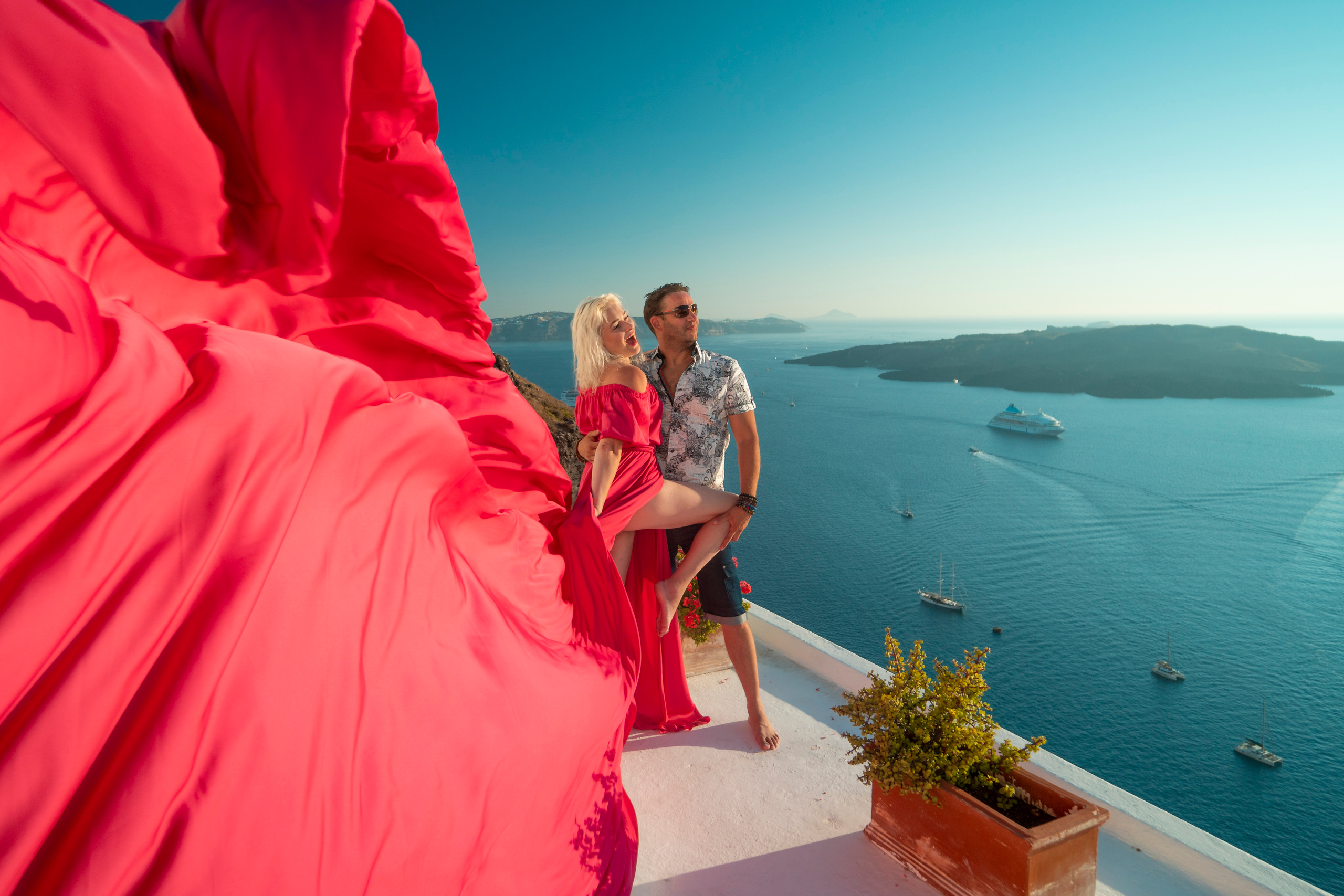 Fuchsia Flying Dress with short sleeves XS-L |rent price 