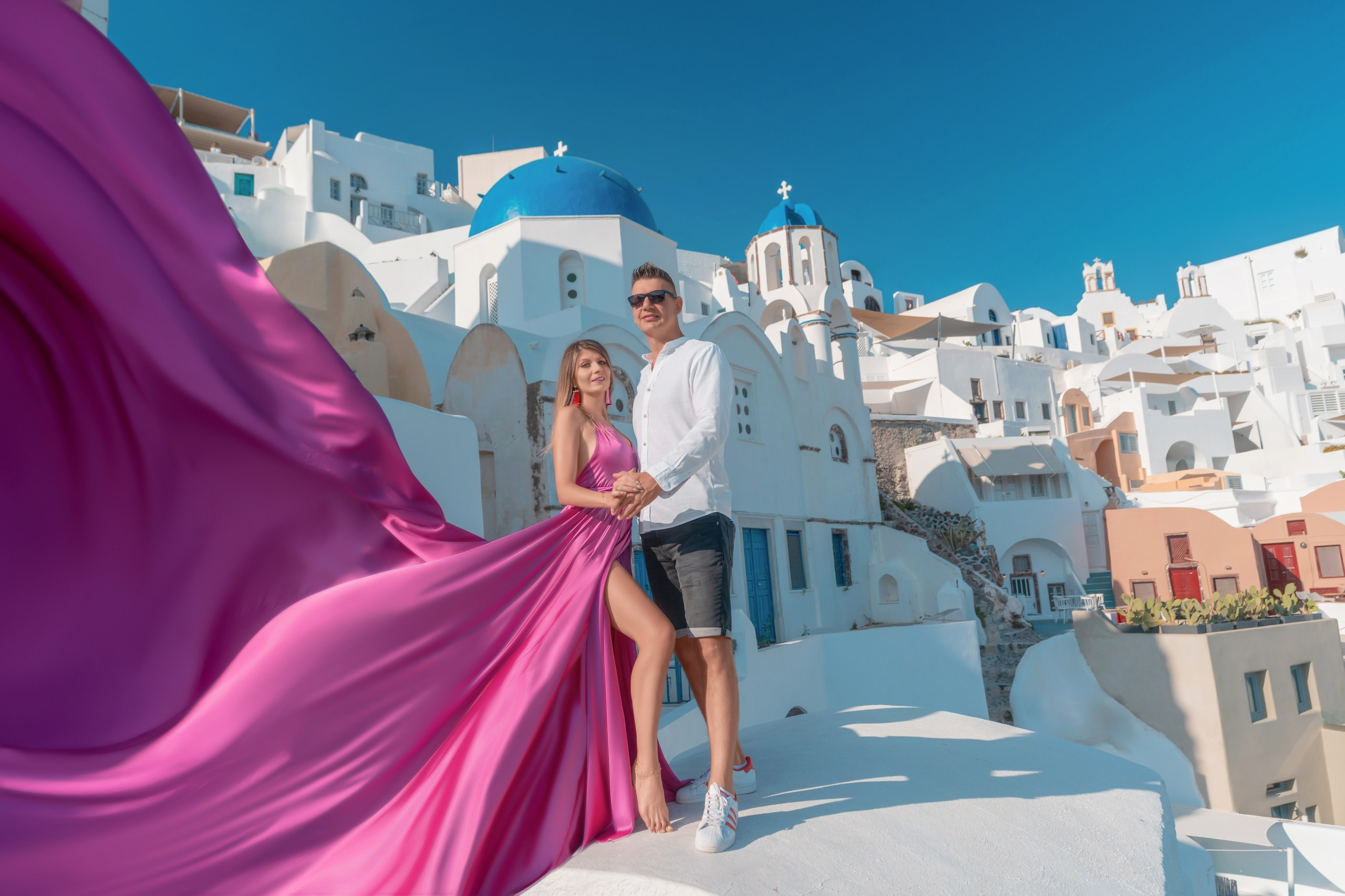 Flying dress santorini. Photographer in Santorini SokoLOVE Alex| Flying Dress Santorini