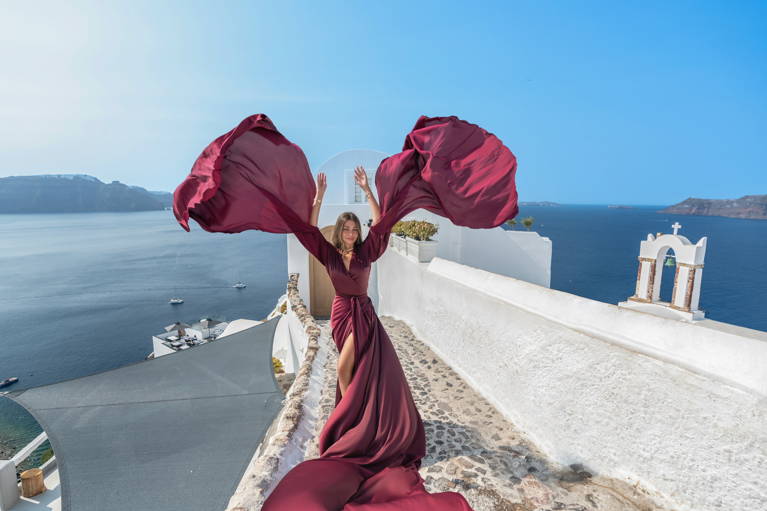 Flying Dress santorini. Photographer in Santorini SokoLOVE Alex| Flying Dress Santorini