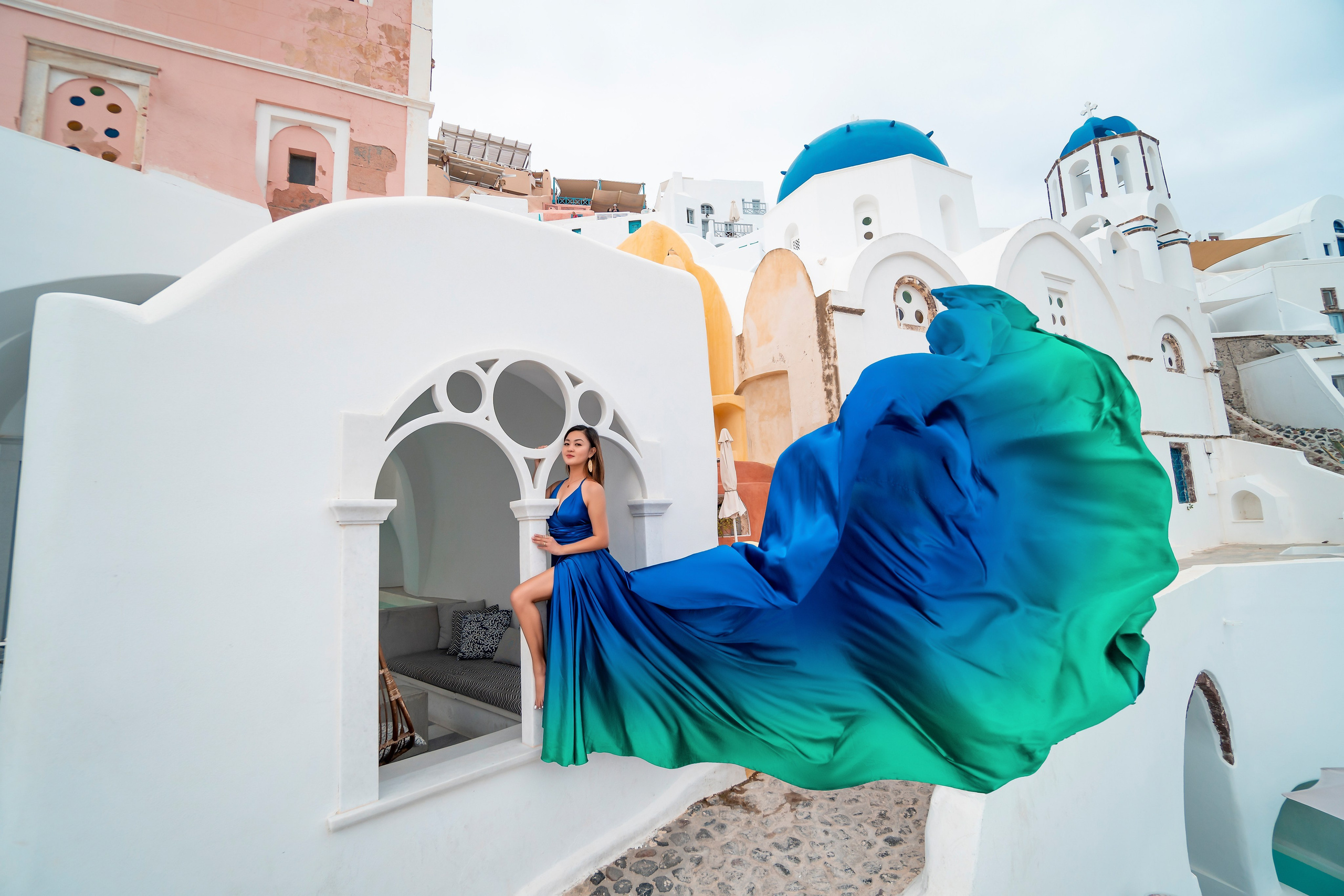 Santorini flying dress reviews photographer & Testimonials | SokoLOVE. Photographer in Santorini SokoLOVE Alex| Flying Dress Santorini