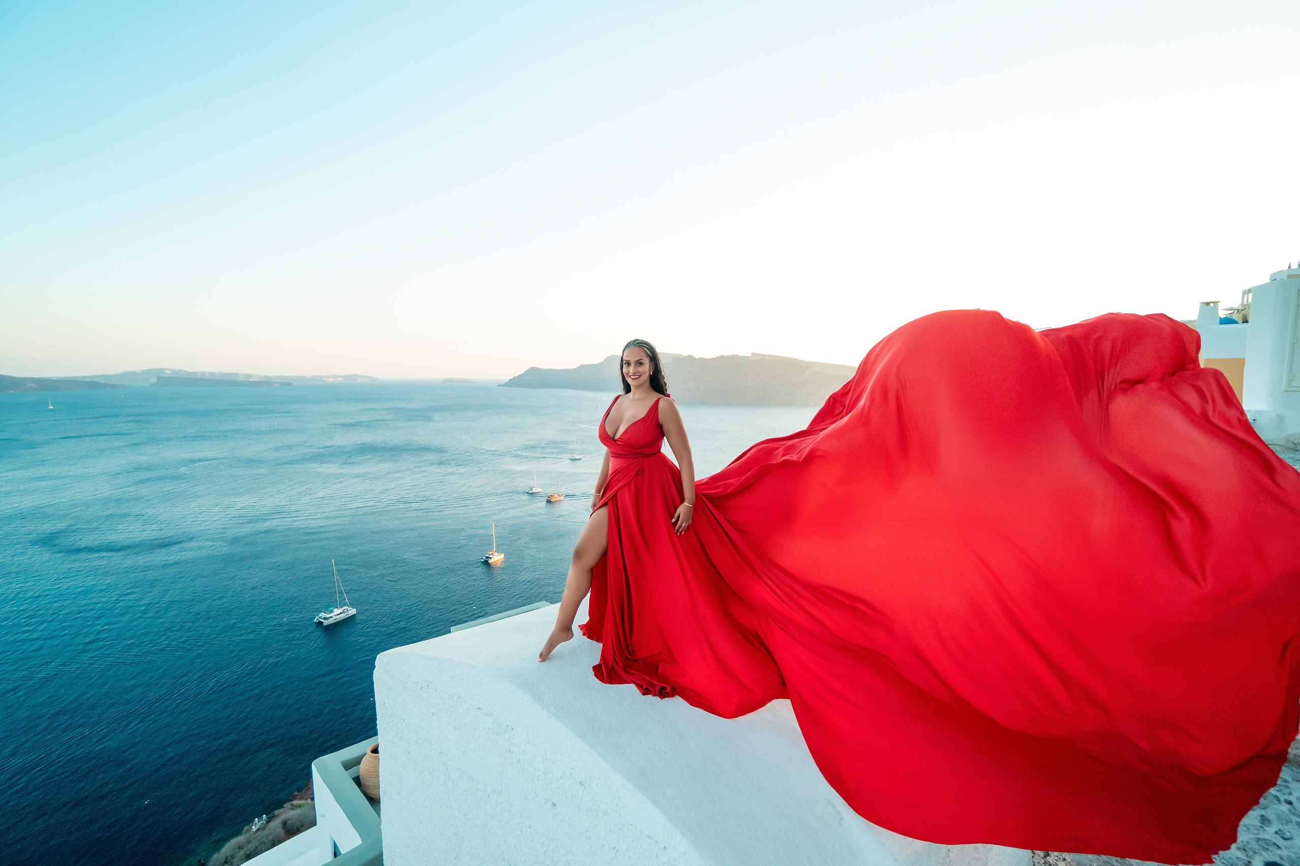 Flying Dress santorini. Photographer in Santorini SokoLOVE Alex| Flying Dress Santorini