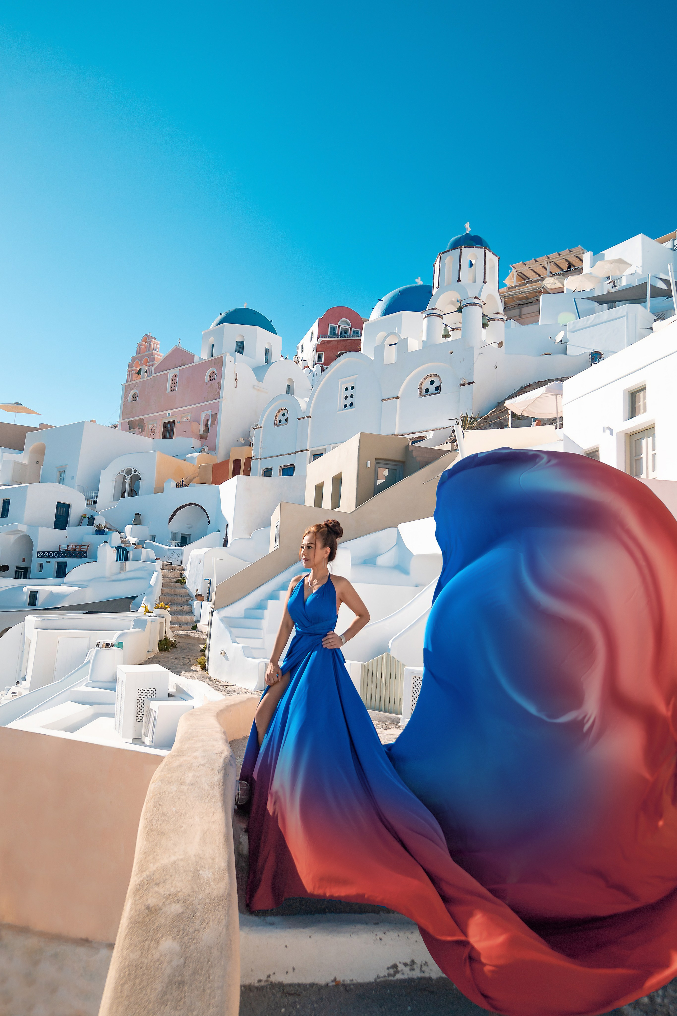 Flying Dress santorini. Photographer in Santorini SokoLOVE Alex| Flying Dress Santorini