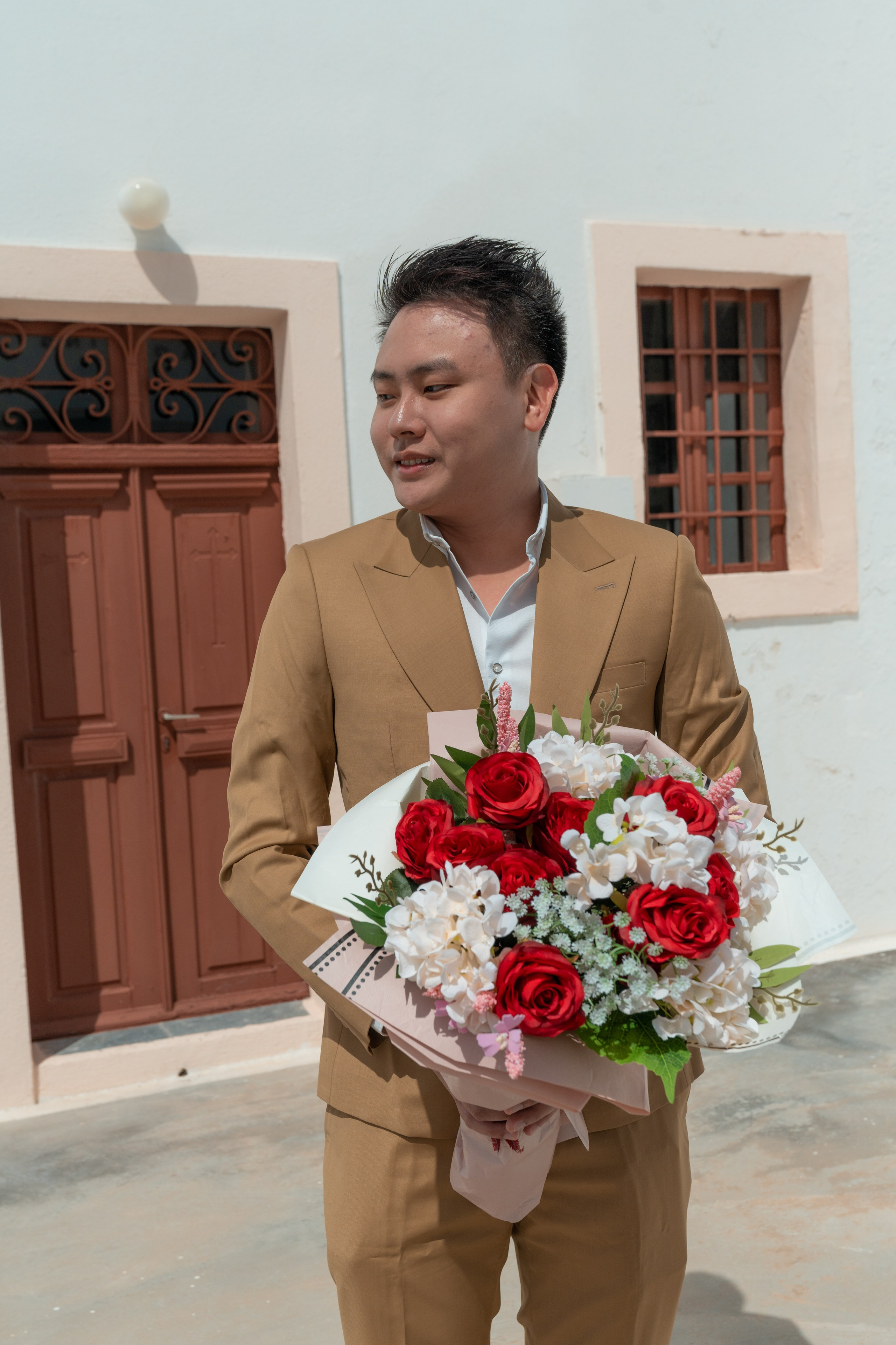 Santorini flying dress reviews photographer & Testimonials | SokoLOVE. Photographer in Santorini SokoLOVE Alex| Flying Dress Santorini