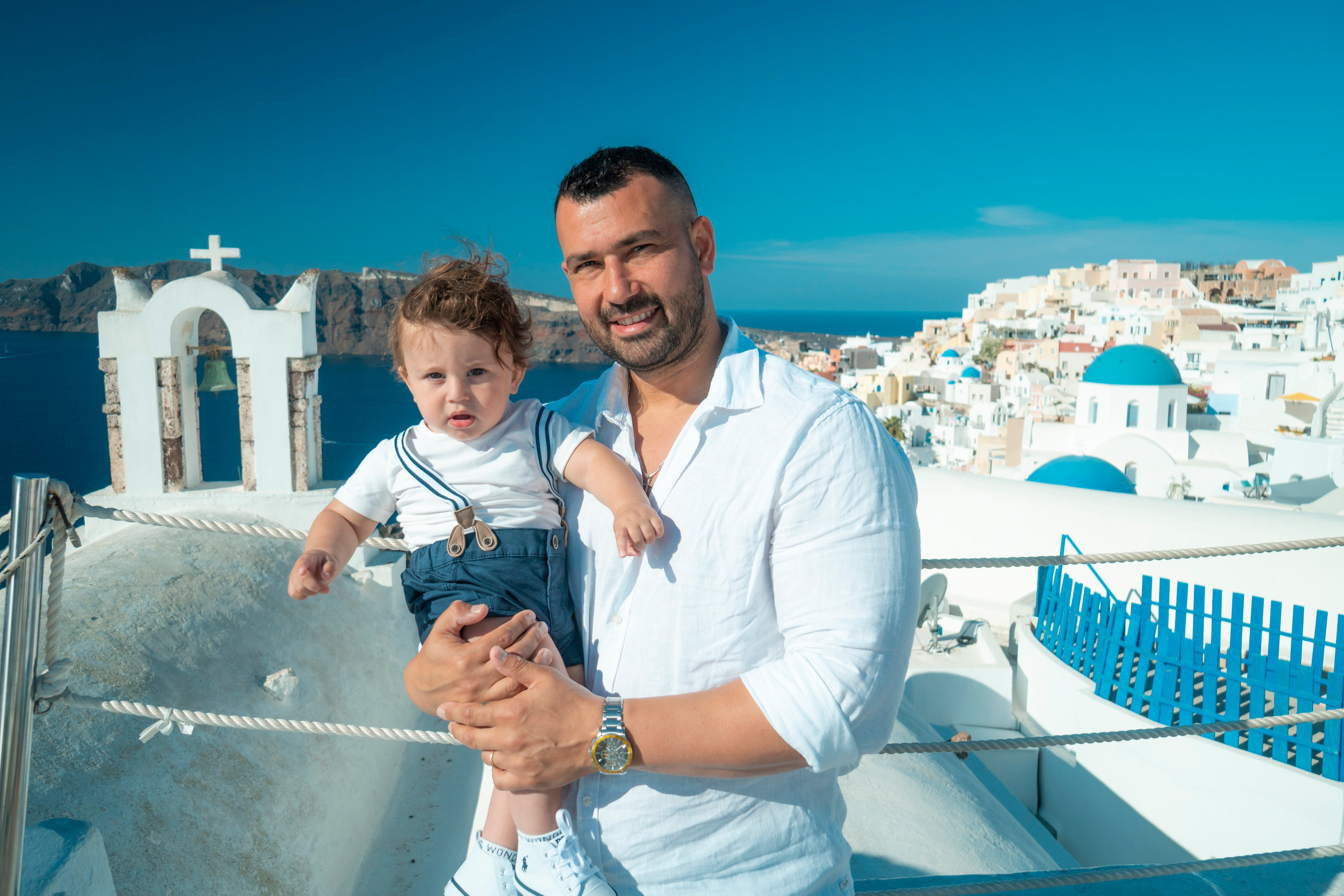 Santorini flying dress reviews photographer & Testimonials | SokoLOVE. Photographer in Santorini SokoLOVE Alex| Flying Dress Santorini