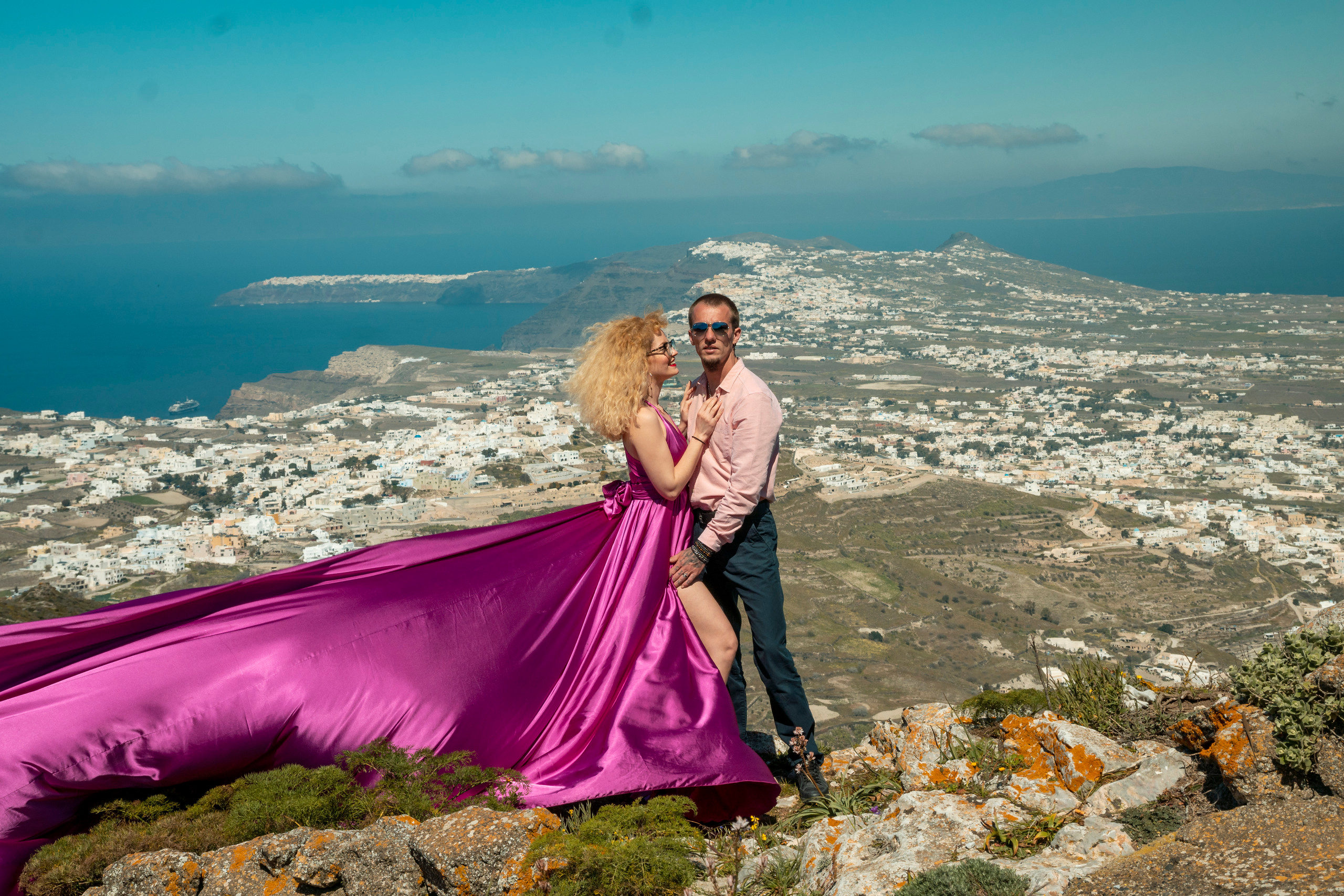 Santorini flying dress reviews photographer & Testimonials | SokoLOVE. Photographer in Santorini SokoLOVE Alex| Flying Dress Santorini