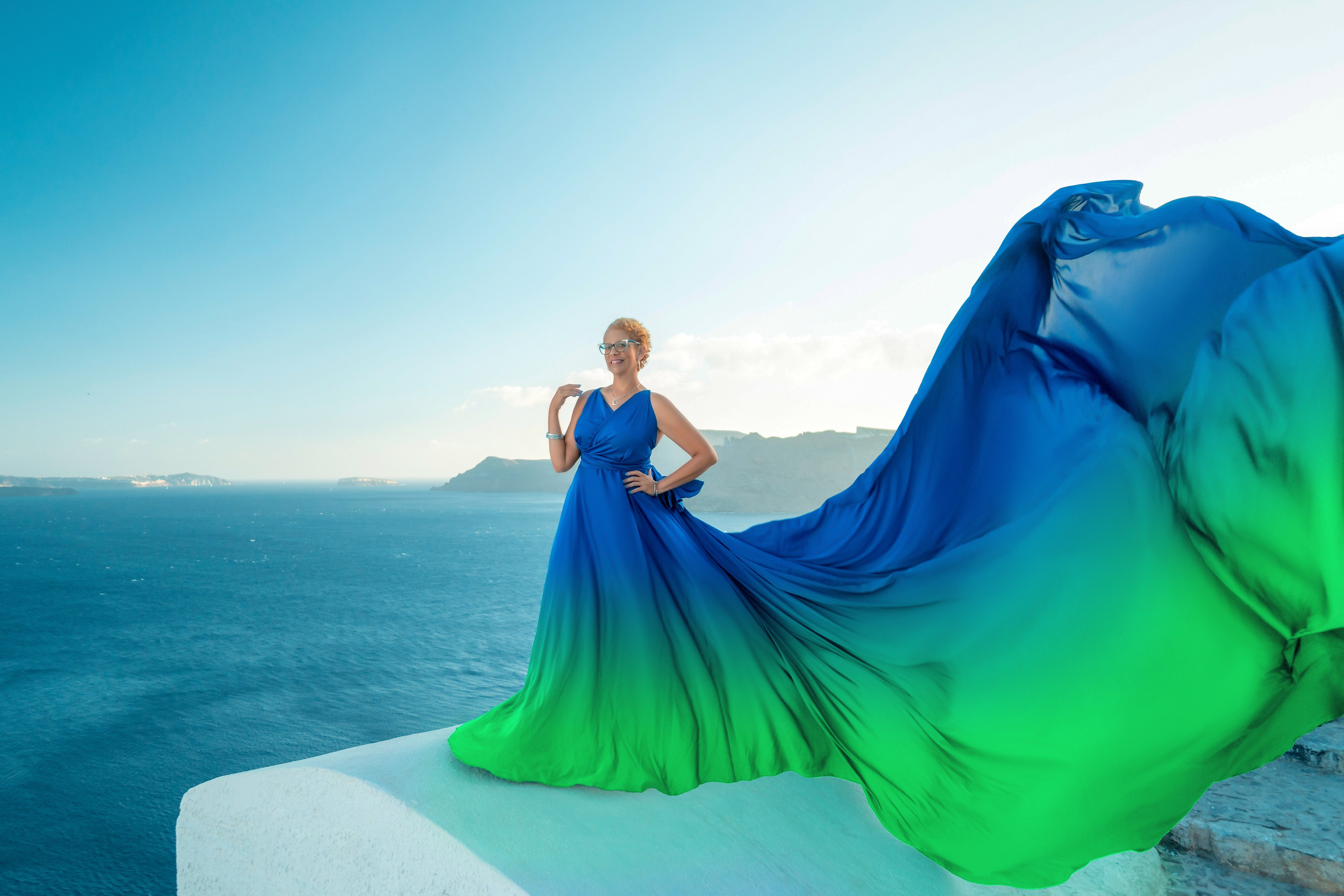 Flying Dress santorini. Photographer in Santorini SokoLOVE Alex| Flying Dress Santorini