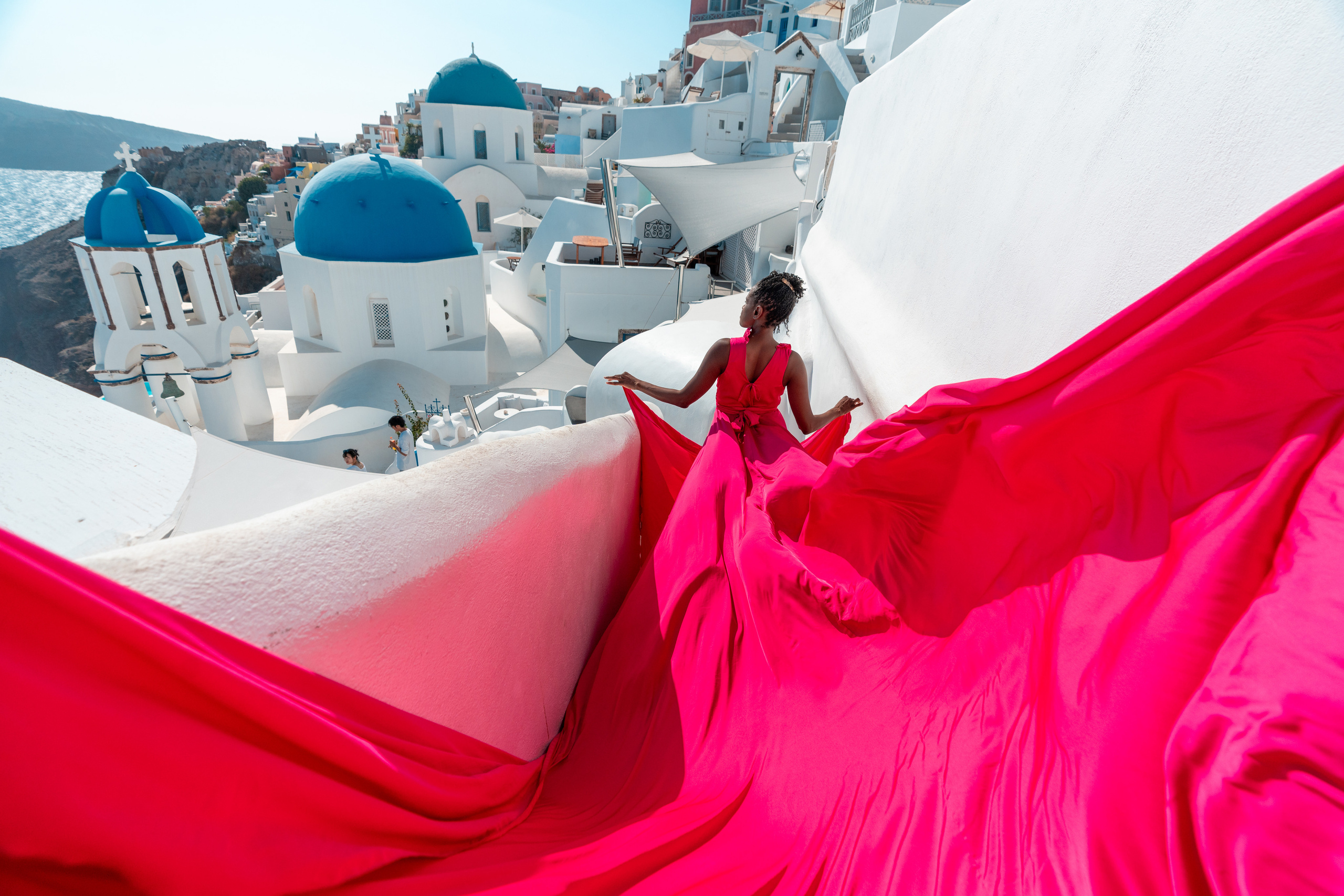 Santorini flying dress reviews photographer & Testimonials | SokoLOVE. Photographer in Santorini SokoLOVE Alex| Flying Dress Santorini