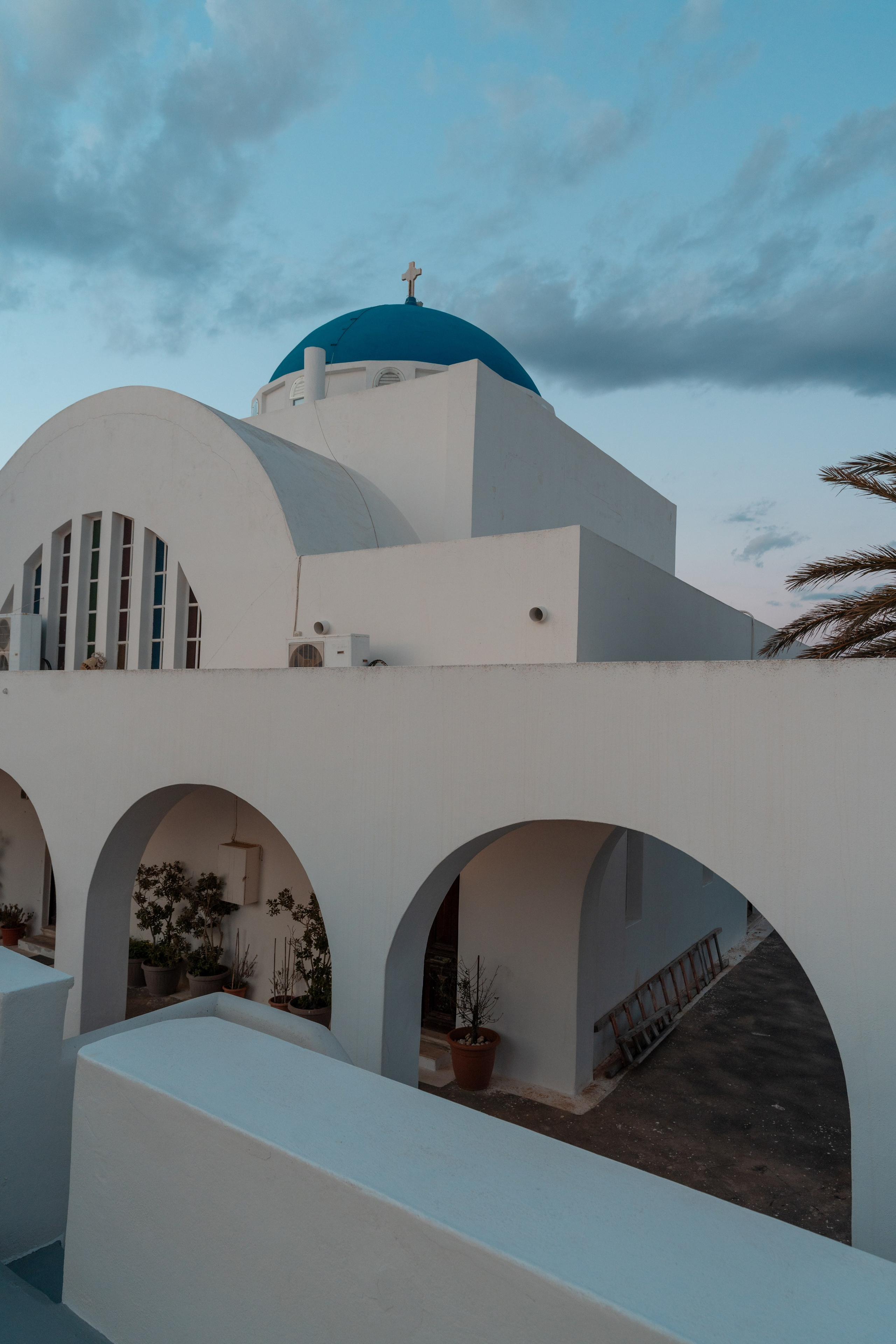 Here are SEO-optimized title and description options for a hotel focused on wedding events and proposals in Imerovigli, Santorini. Flying Dress Santorini Photographer | SokoLOVE — Book 2026