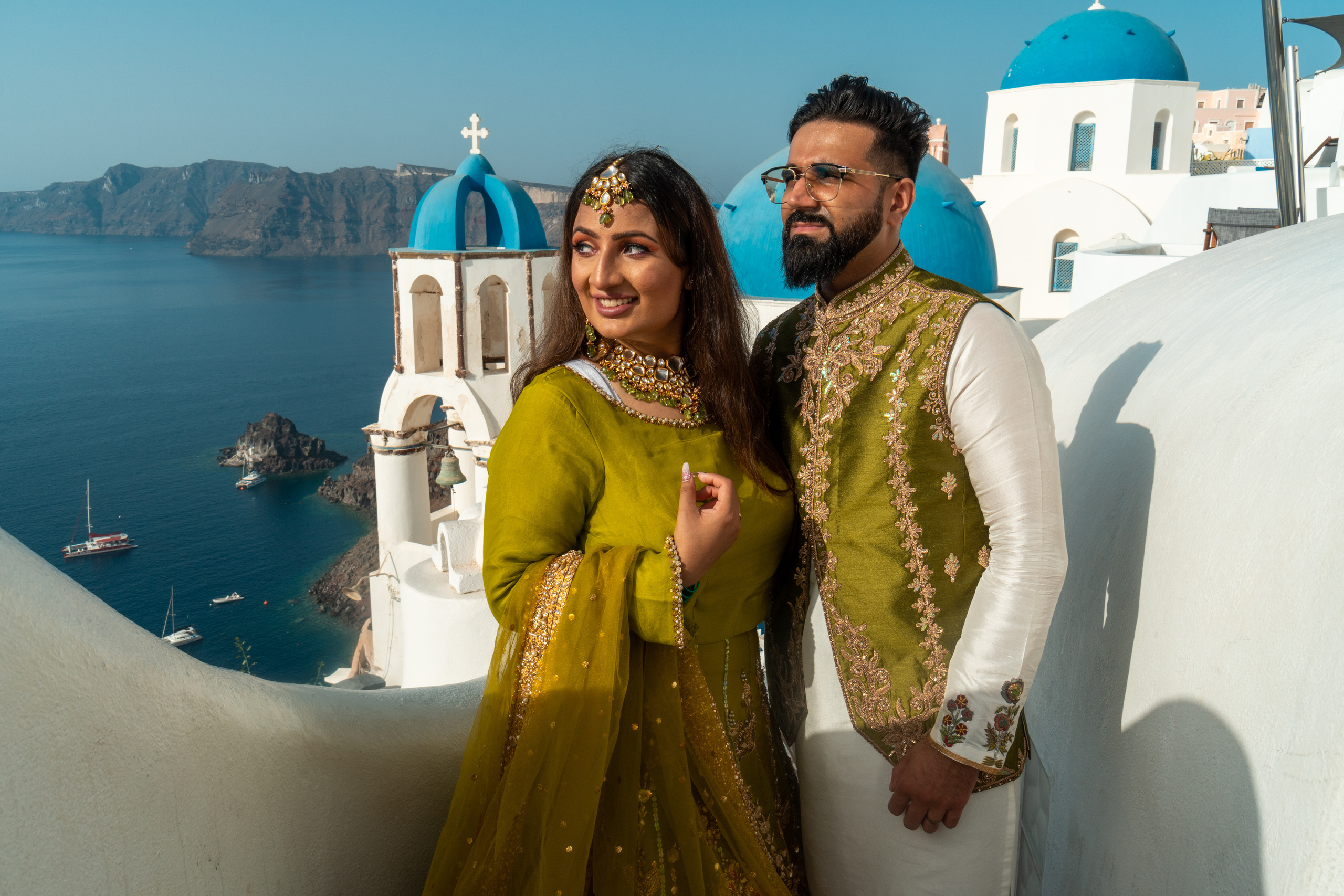 Wedding photographer in Santorini. Photographer in Santorini SokoLOVE Alex| Flying Dress Santorini