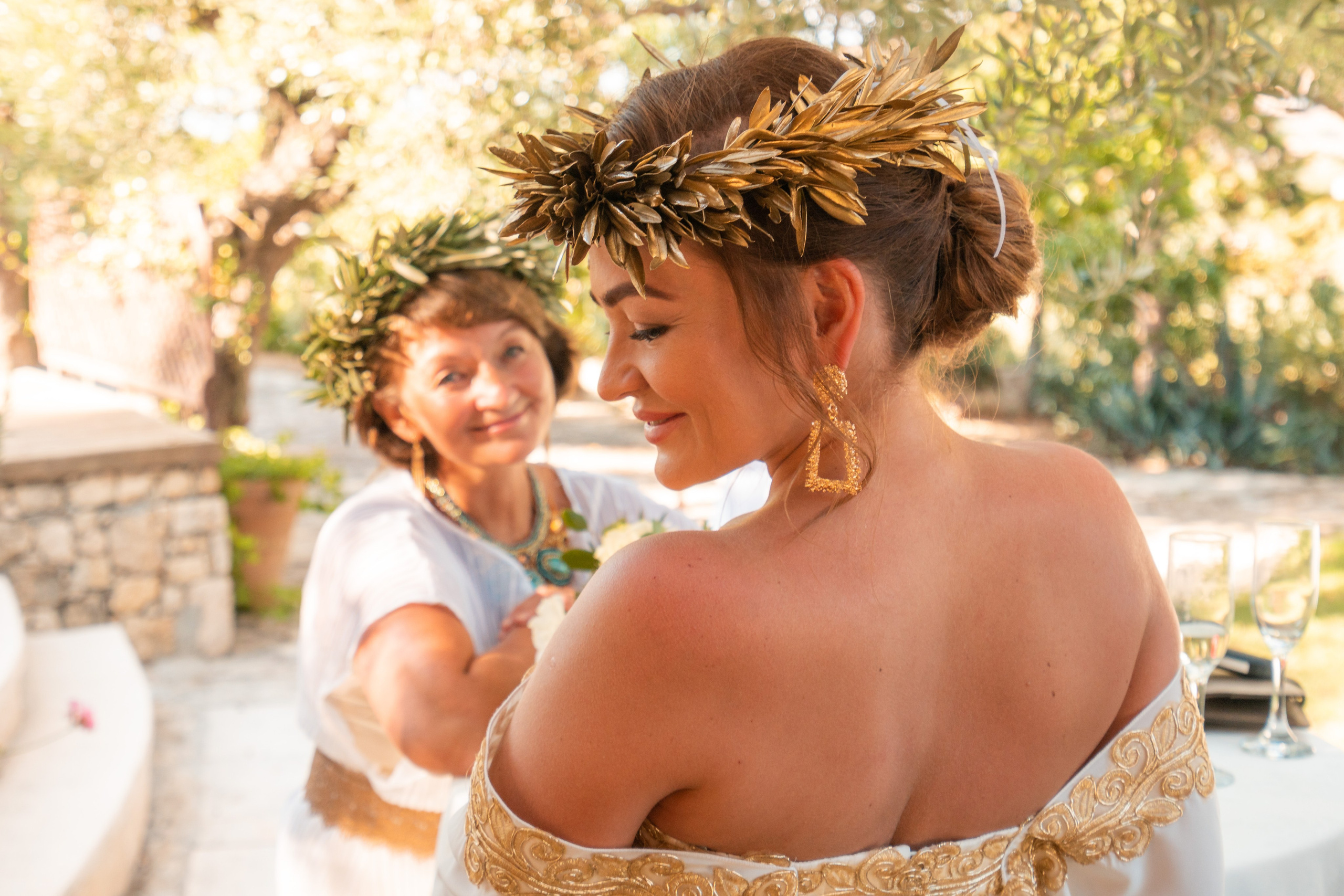 Wedding. Photographe vidéaste à Santorin|Séances photos de Robe volante Santorin|