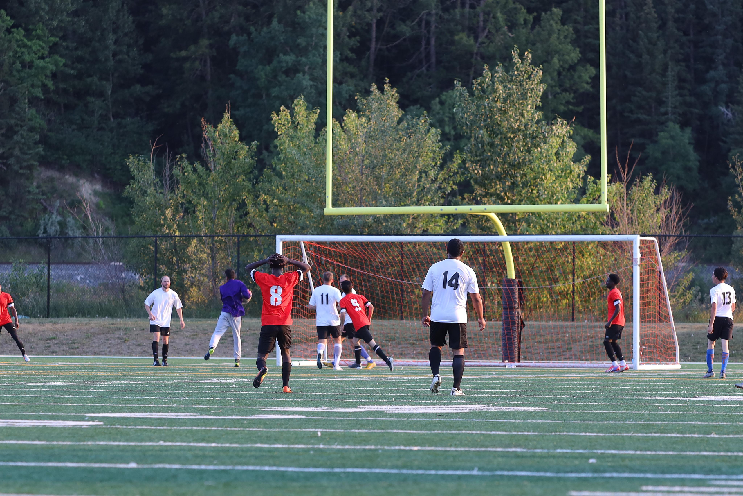 Football Calgary 22. Fotografia dziecięca i rodzinna. Sesje portretowe - Wieluń