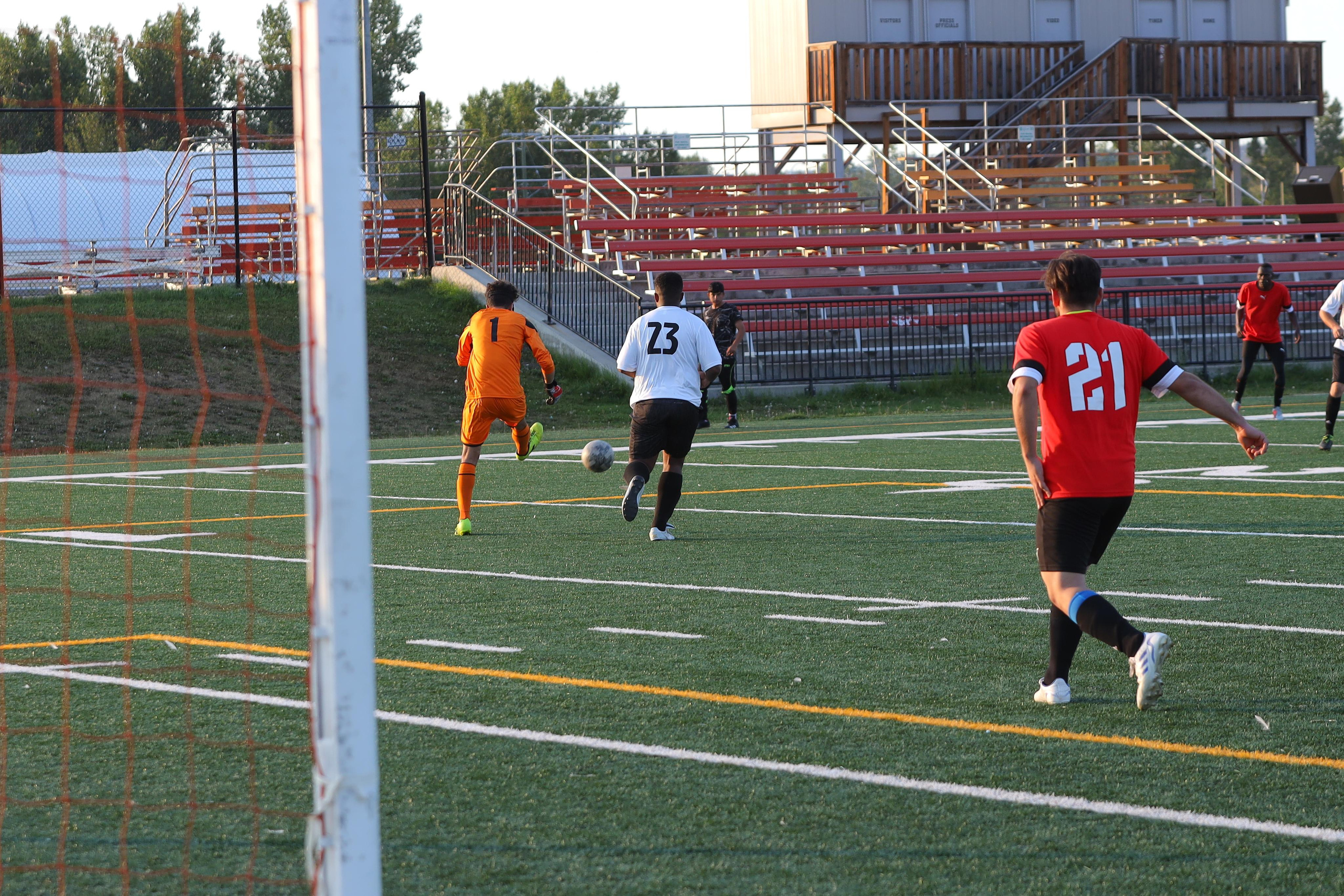 Football Calgary 22. Fotografia dziecięca i rodzinna. Sesje portretowe - Wieluń