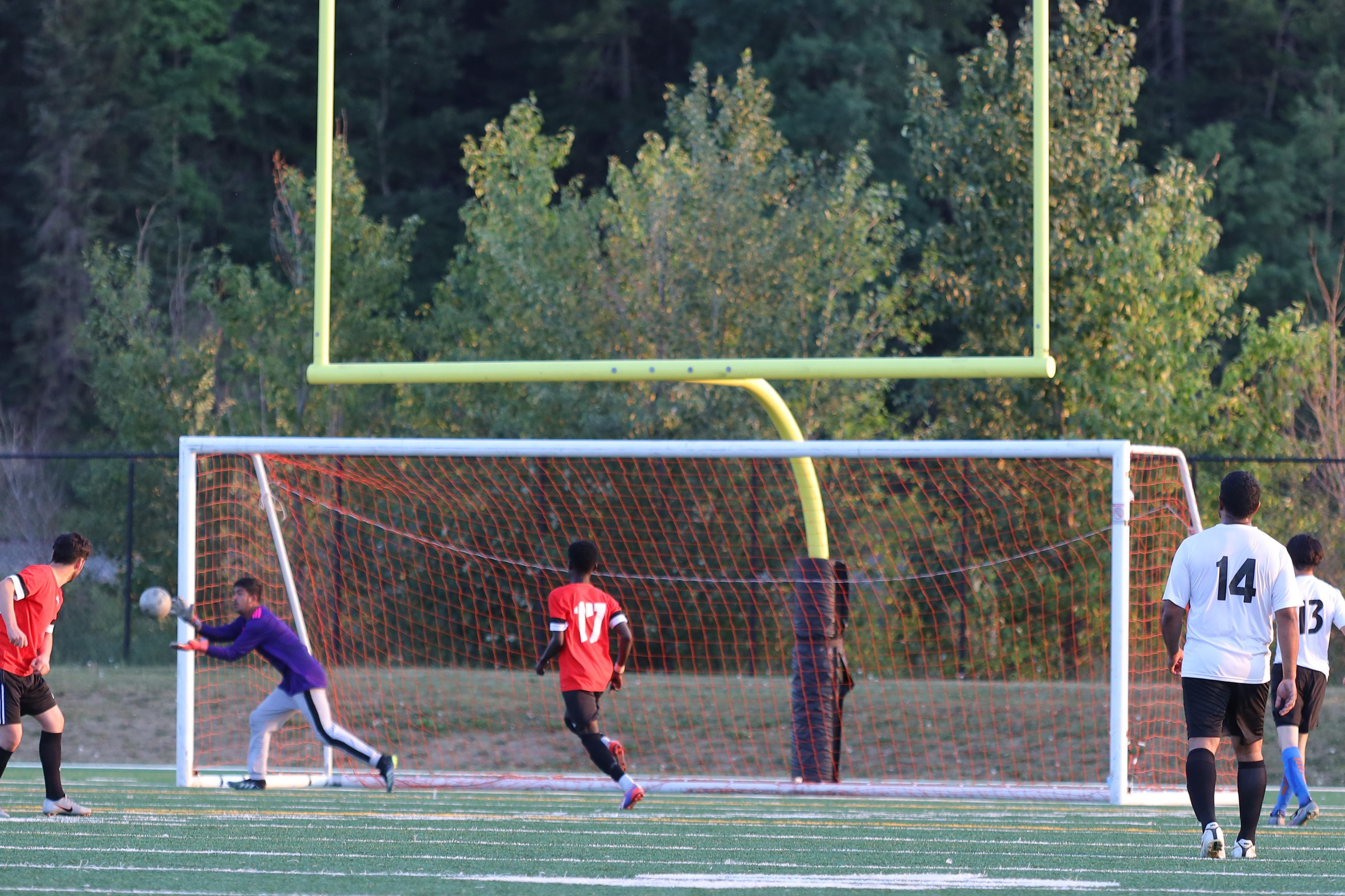 Football Calgary 22. Fotografia dziecięca i rodzinna. Sesje portretowe - Wieluń
