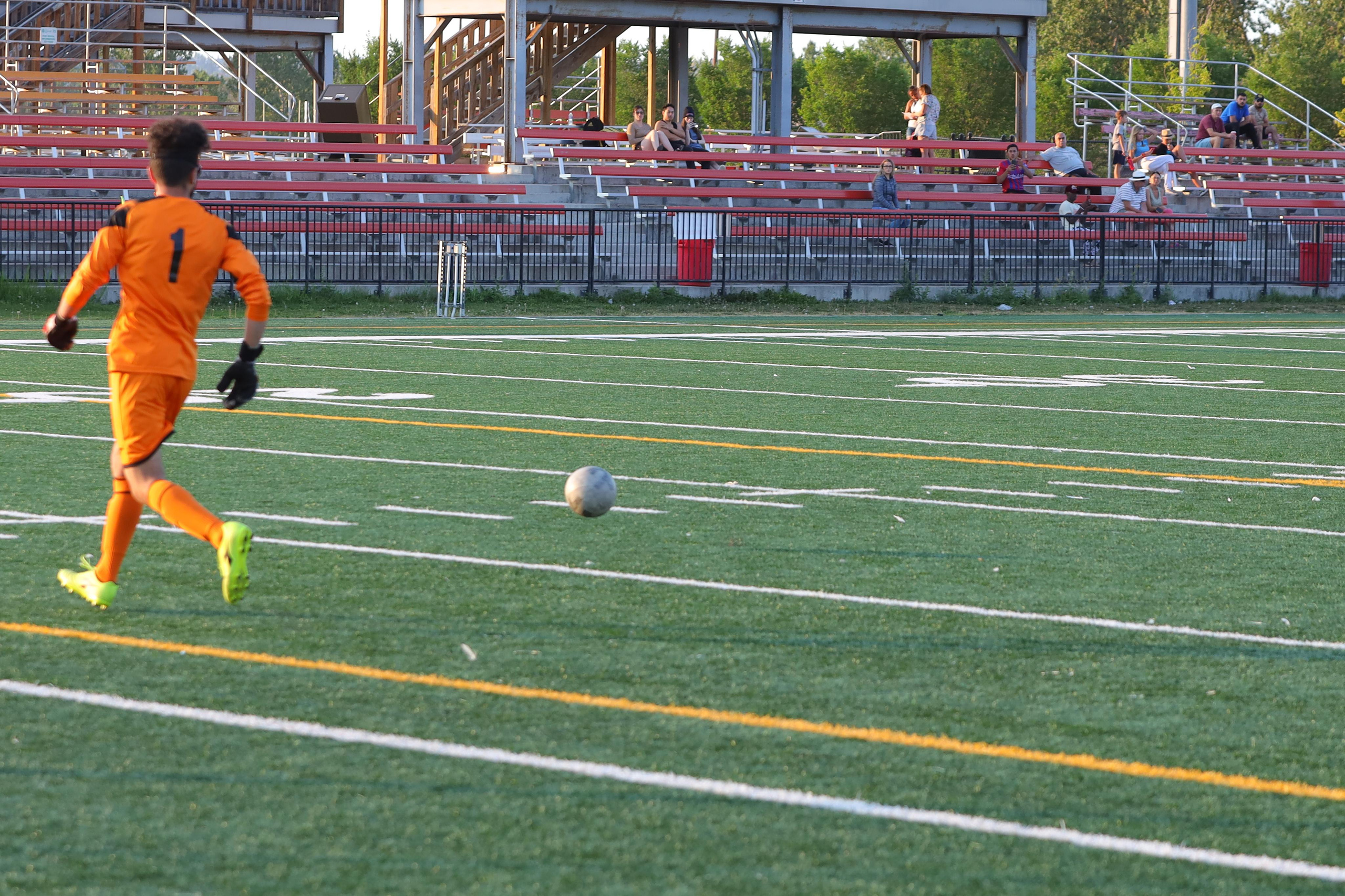 Football Calgary 22. Fotografia dziecięca i rodzinna. Sesje portretowe - Wieluń