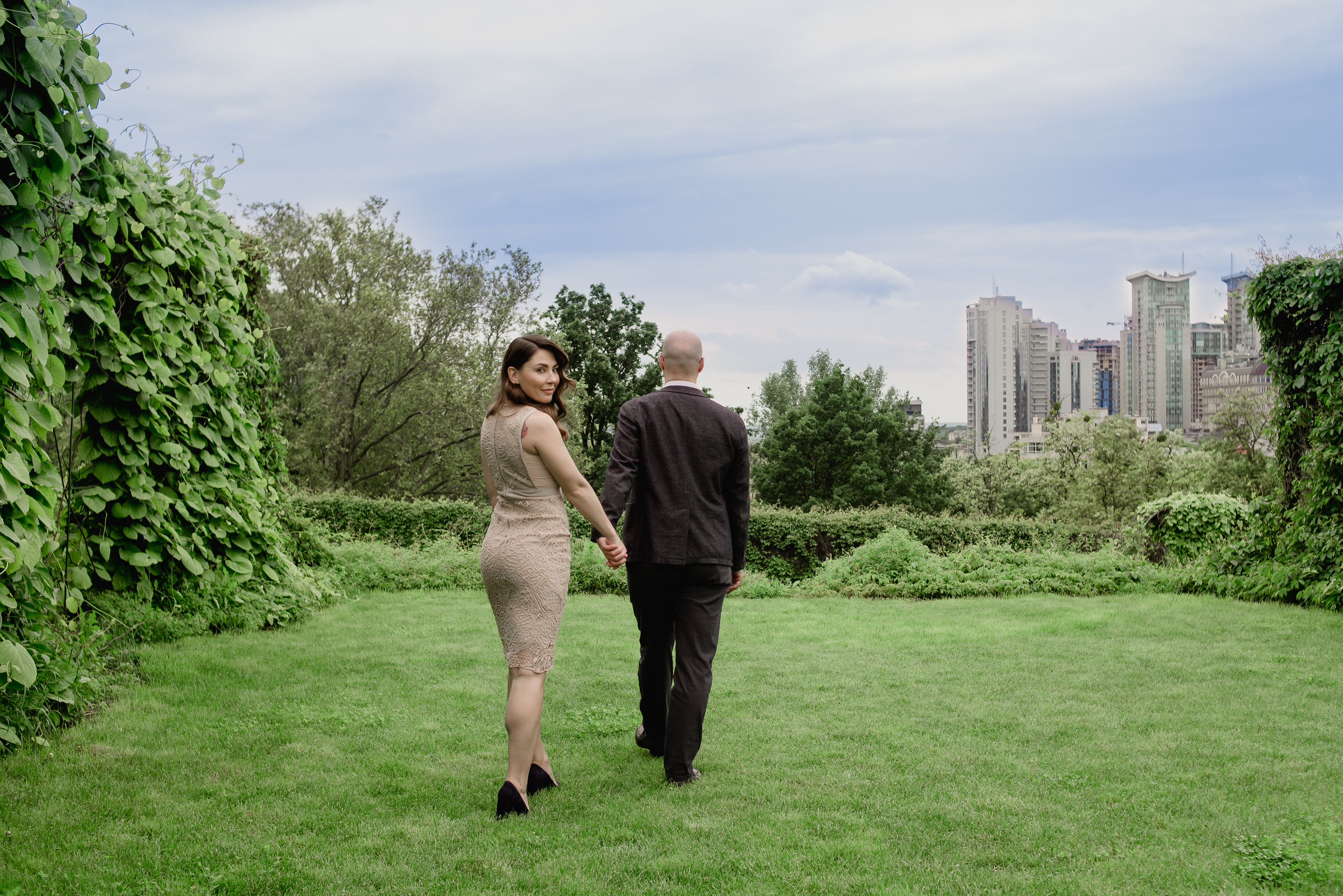 Нога в ногу по дорозі кохання, Ботсад в Києві. Весільний та сімейний фотограф в Києві та області Анна Дєдова