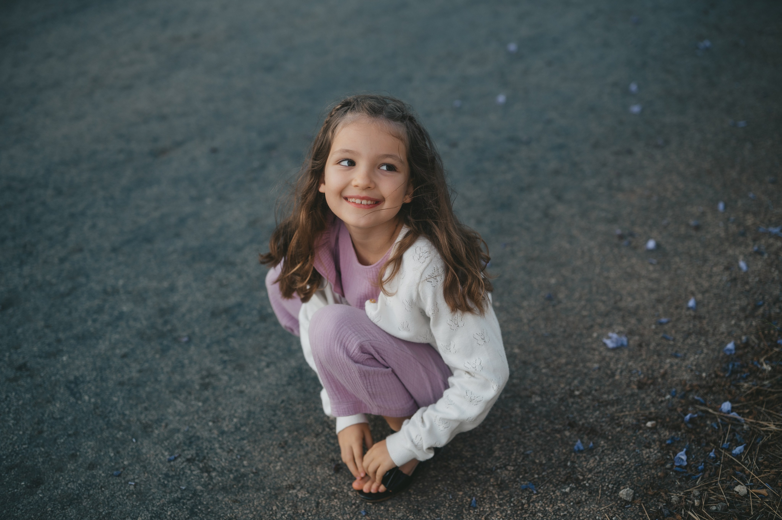 Jacaranda flowers. Tatiana Malysheva — family photographer and videographer in Valencia, Spain