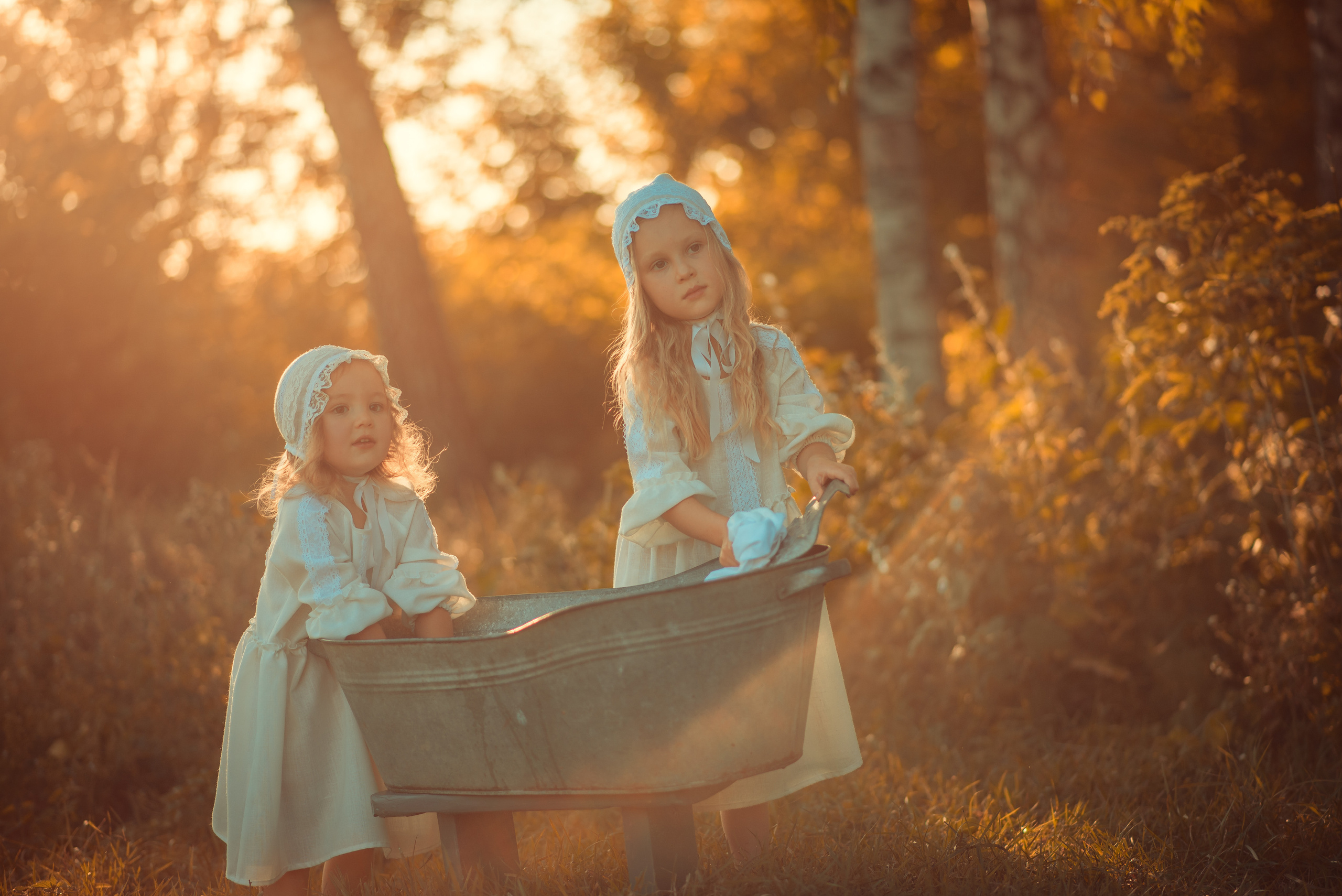 Laundry Time. Tatiana Malysheva — family photographer and videographer in Valencia, Spain