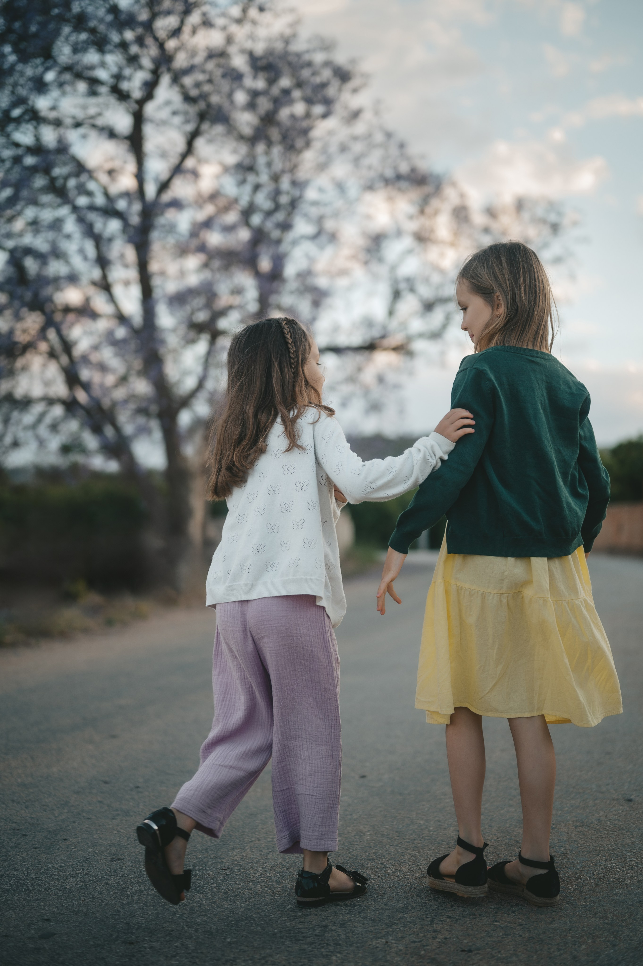 Jacaranda flowers. Tatiana Malysheva — family photographer and videographer in Valencia, Spain