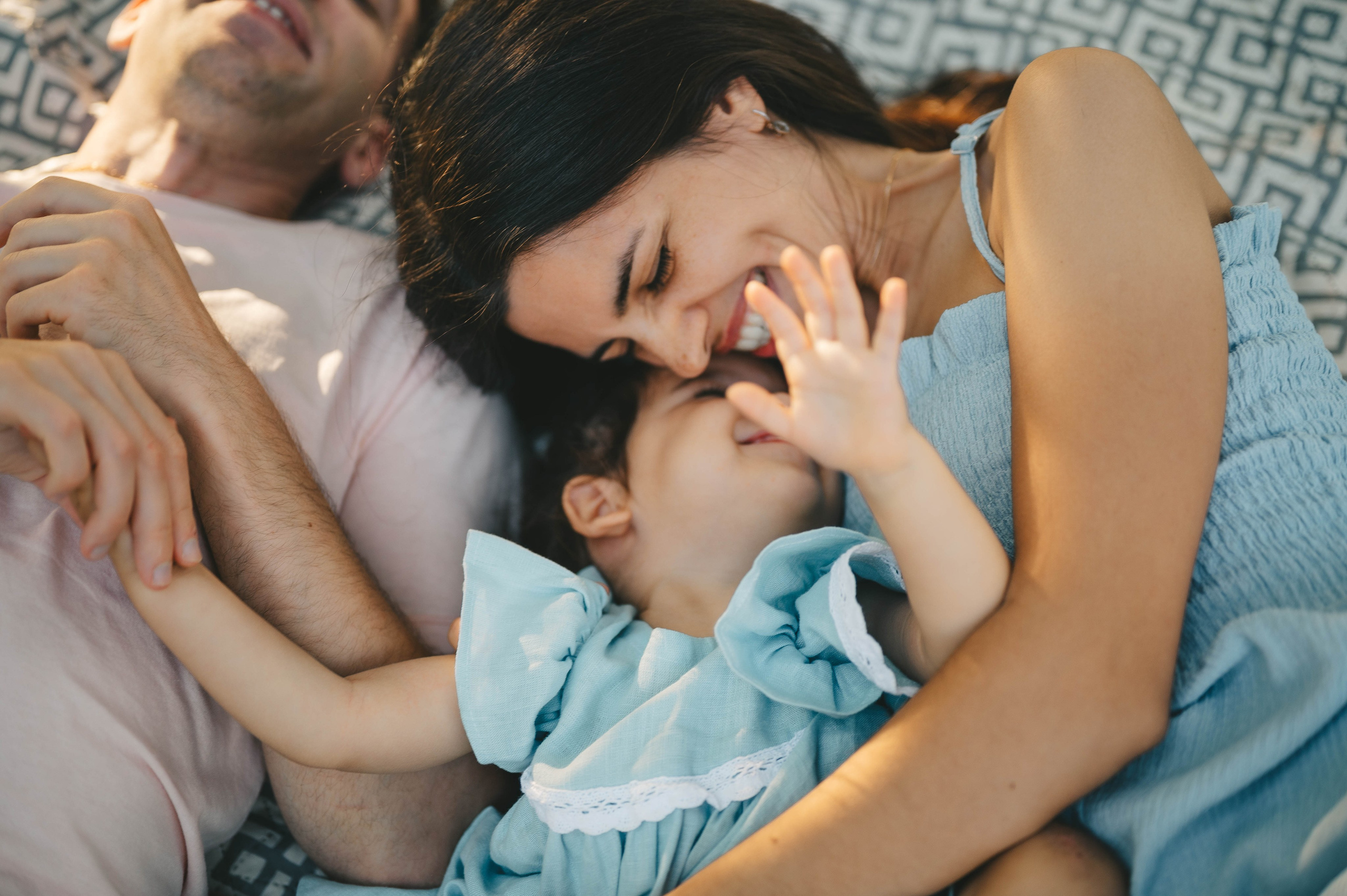 Denis, Oksana & Emily. Татьяна Малышева — семейный фотограф и видеограф в Валенсии, Испания