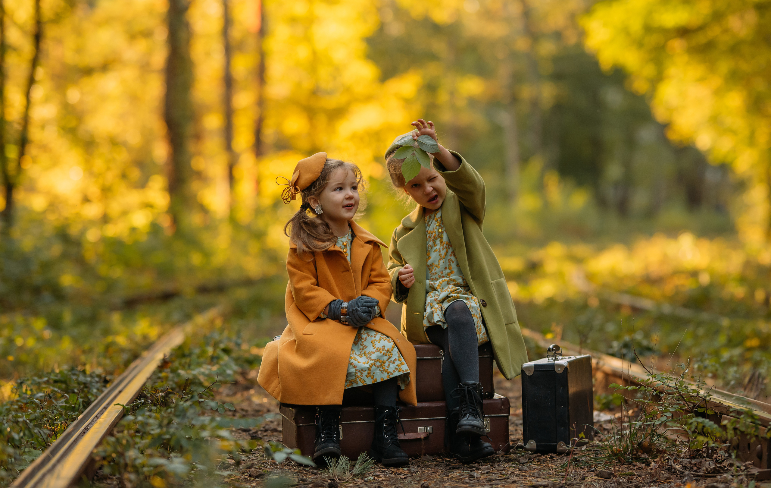 Young Ladies. Tatiana Malysheva — family photographer and videographer in Valencia, Spain