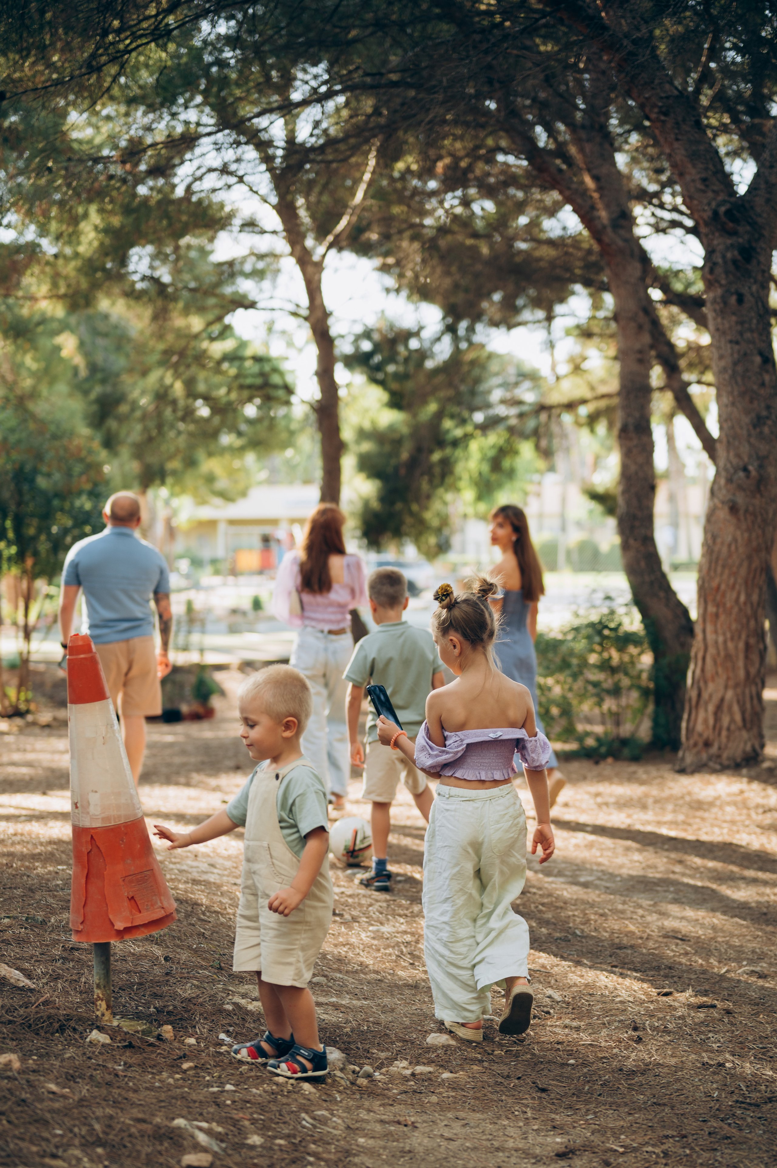 Dmytro & Maria and their 4 beautiful children. Tatiana Malysheva — lifestyle fotógrafa y videógrafa en Valencia, España