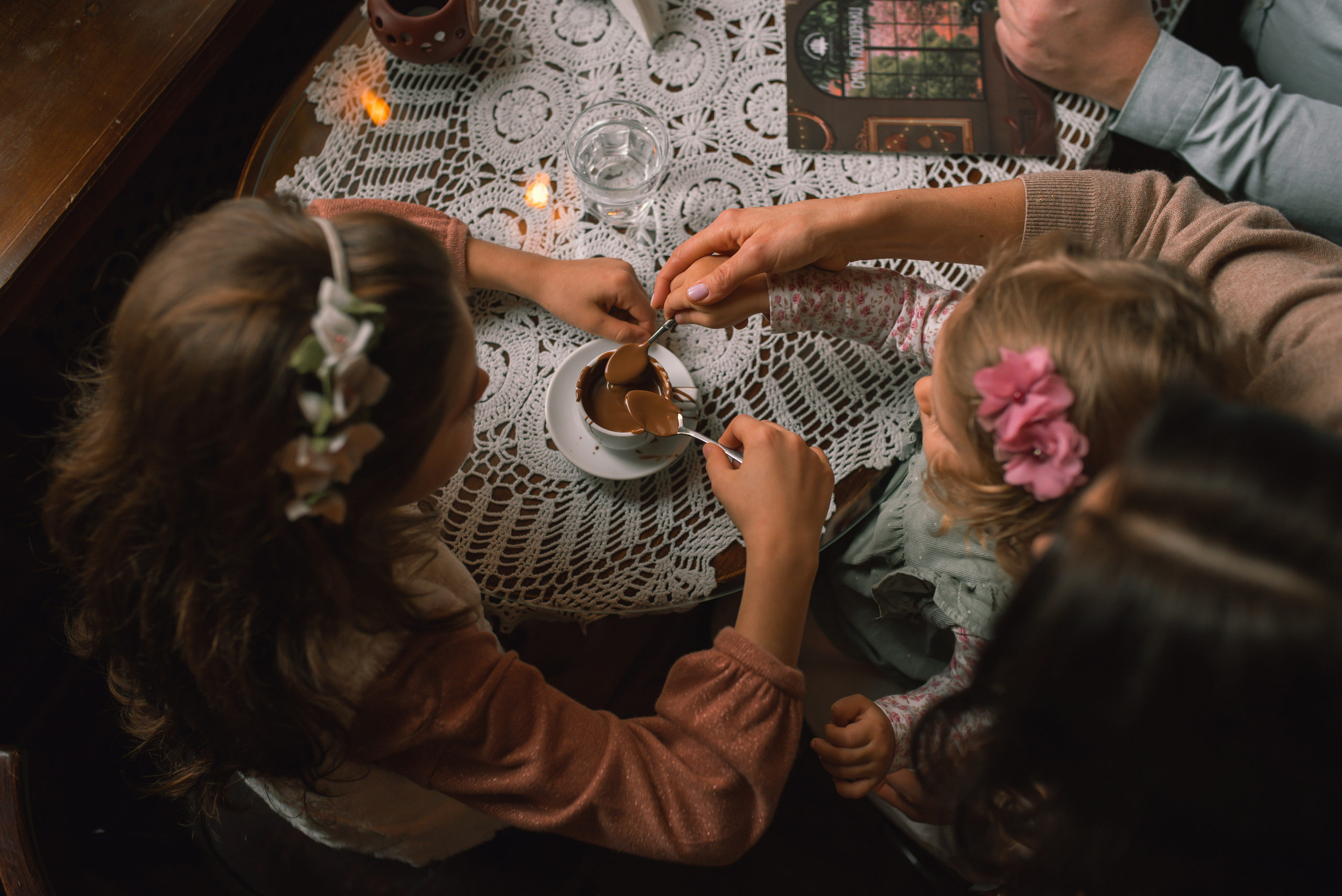 Table for 4. Tatiana Malysheva — lifestyle fotógrafa y videógrafa en Valencia, España