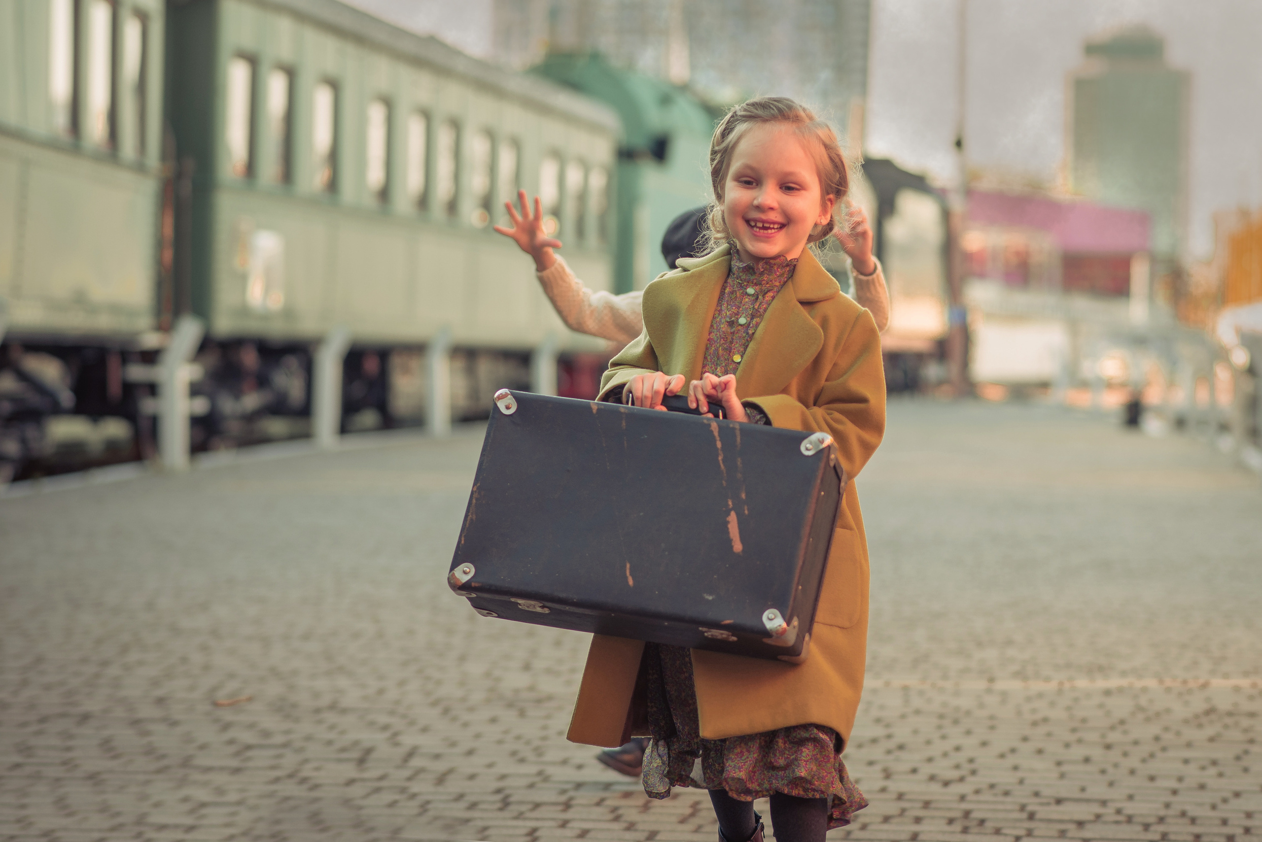 The Train Station Story. Tatiana Malysheva — family photographer and videographer in Valencia, Spain