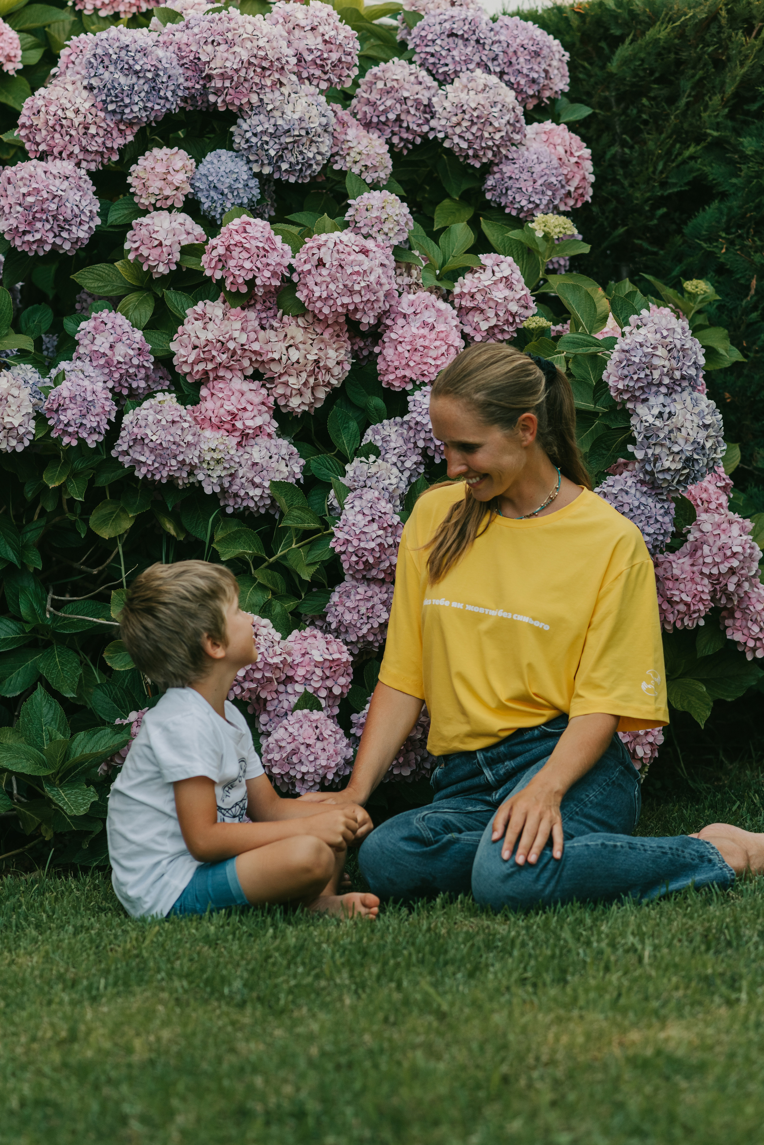 Katya Osadcha and her boys. Tatiana Malysheva — lifestyle fotógrafa y videógrafa en Valencia, España