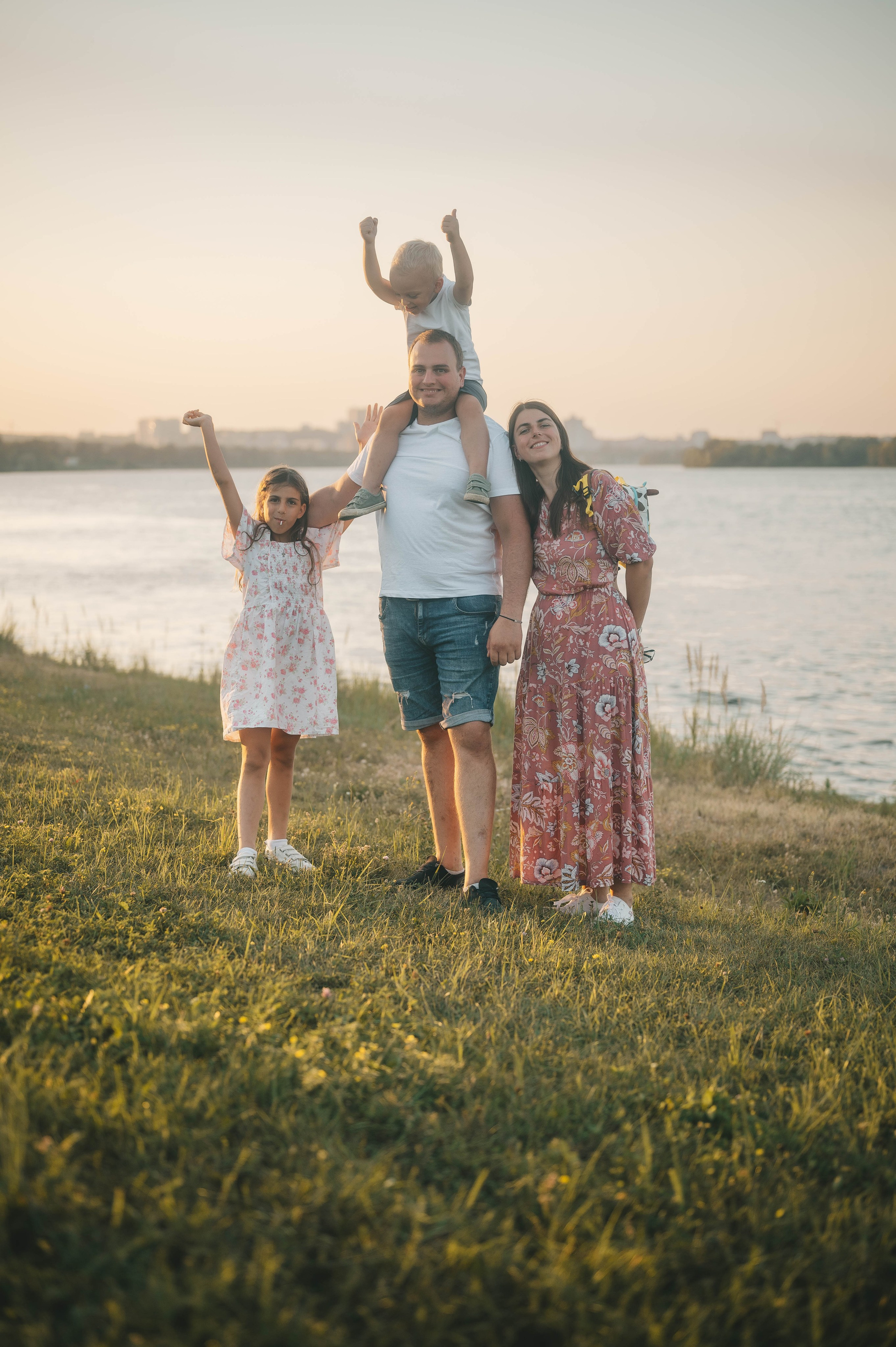 Andrii, Natalia, Maria & Oleksandr. Тетяна Малишева - сімейний фотограф і відеограф у Валенсії, Іспанія