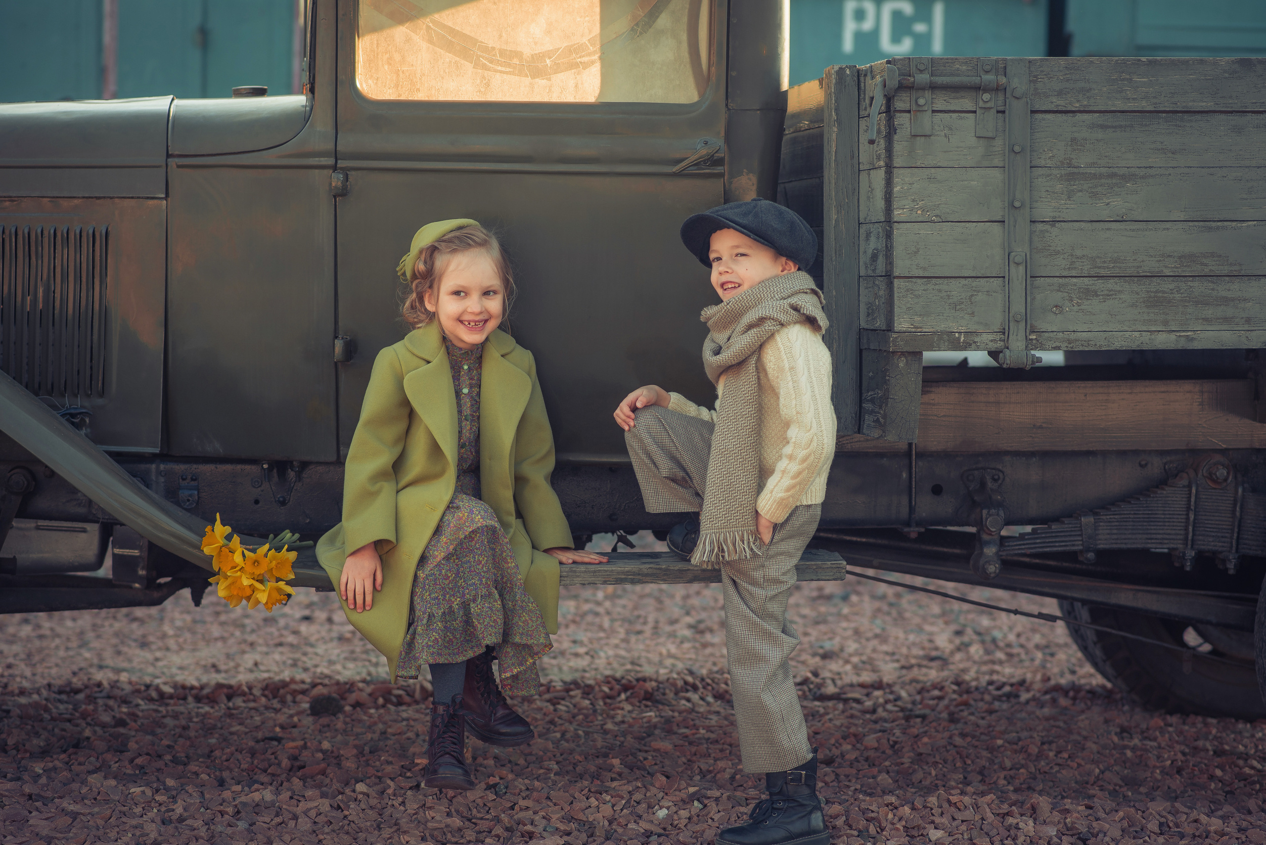 The Train Station Story. Tatiana Malysheva — family photographer and videographer in Valencia, Spain