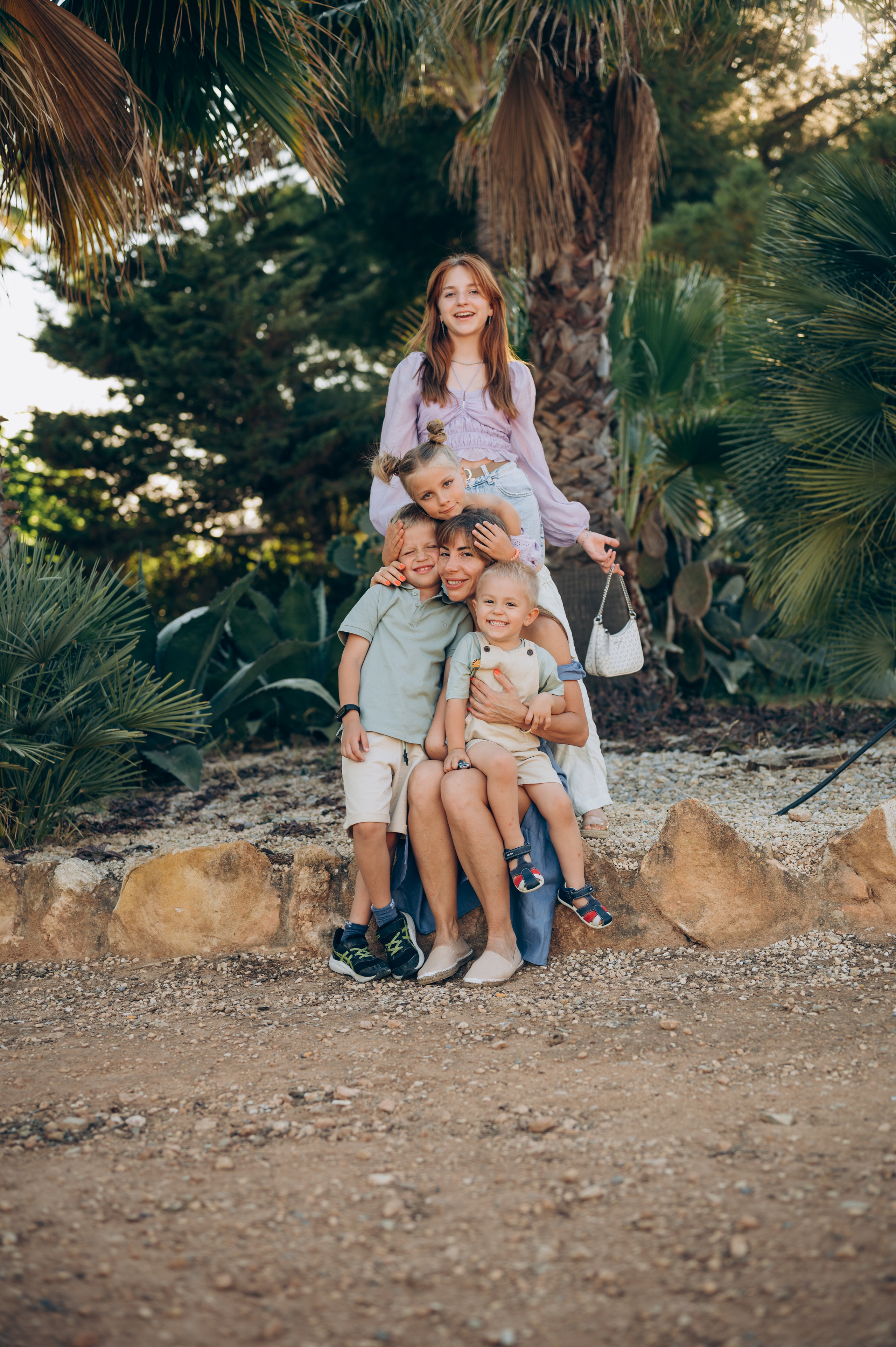 Dmytro & Maria and their 4 beautiful children. Tatiana Malysheva — lifestyle fotógrafa y videógrafa en Valencia, España