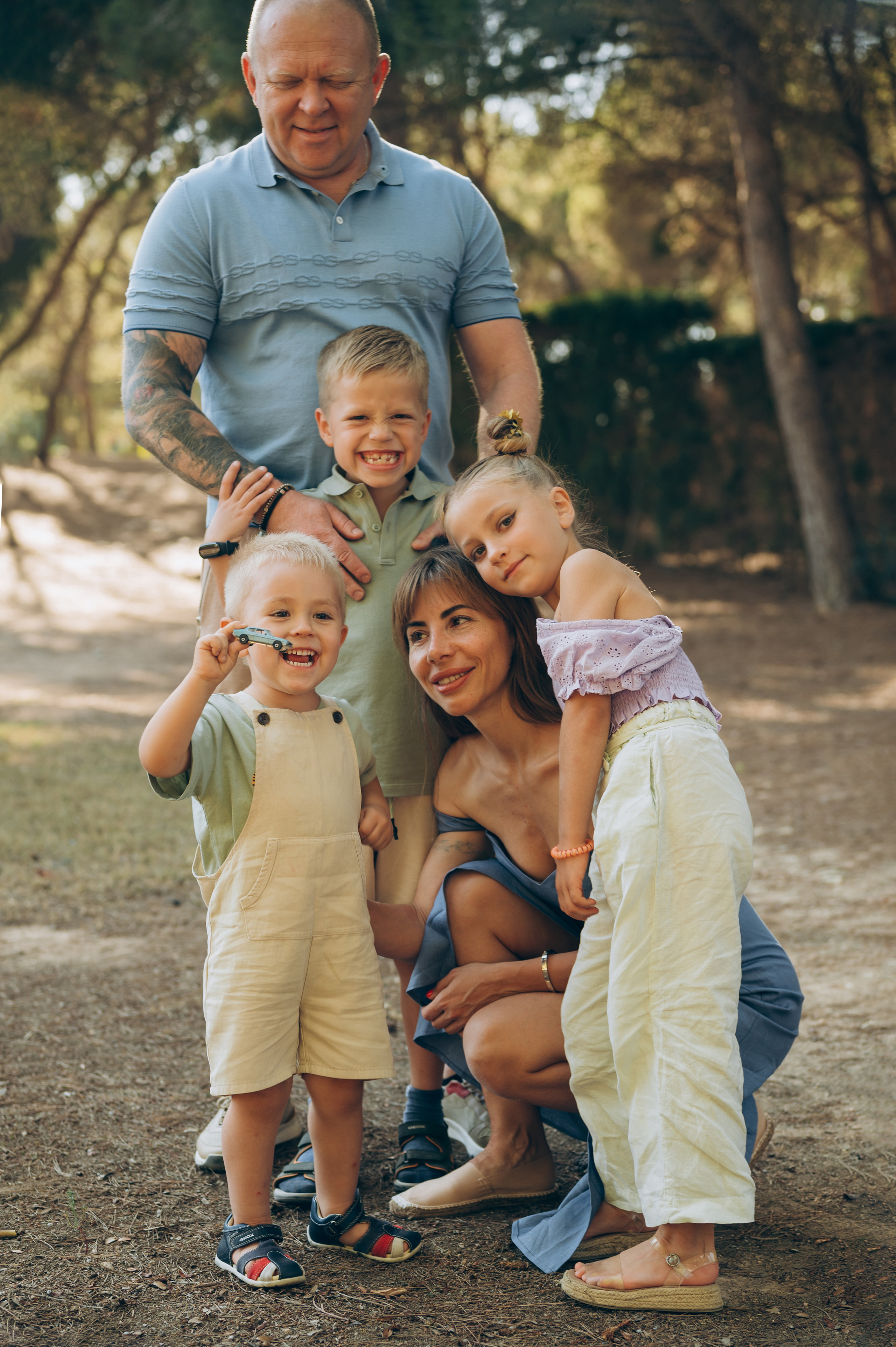 Dmytro & Maria and their 4 beautiful children. Tatiana Malysheva — lifestyle fotógrafa y videógrafa en Valencia, España