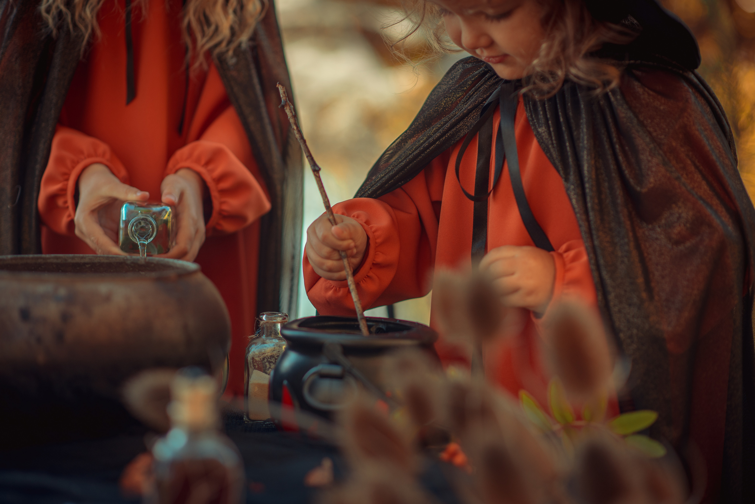 Little Witches. Tatiana Malysheva — family photographer and videographer in Valencia, Spain