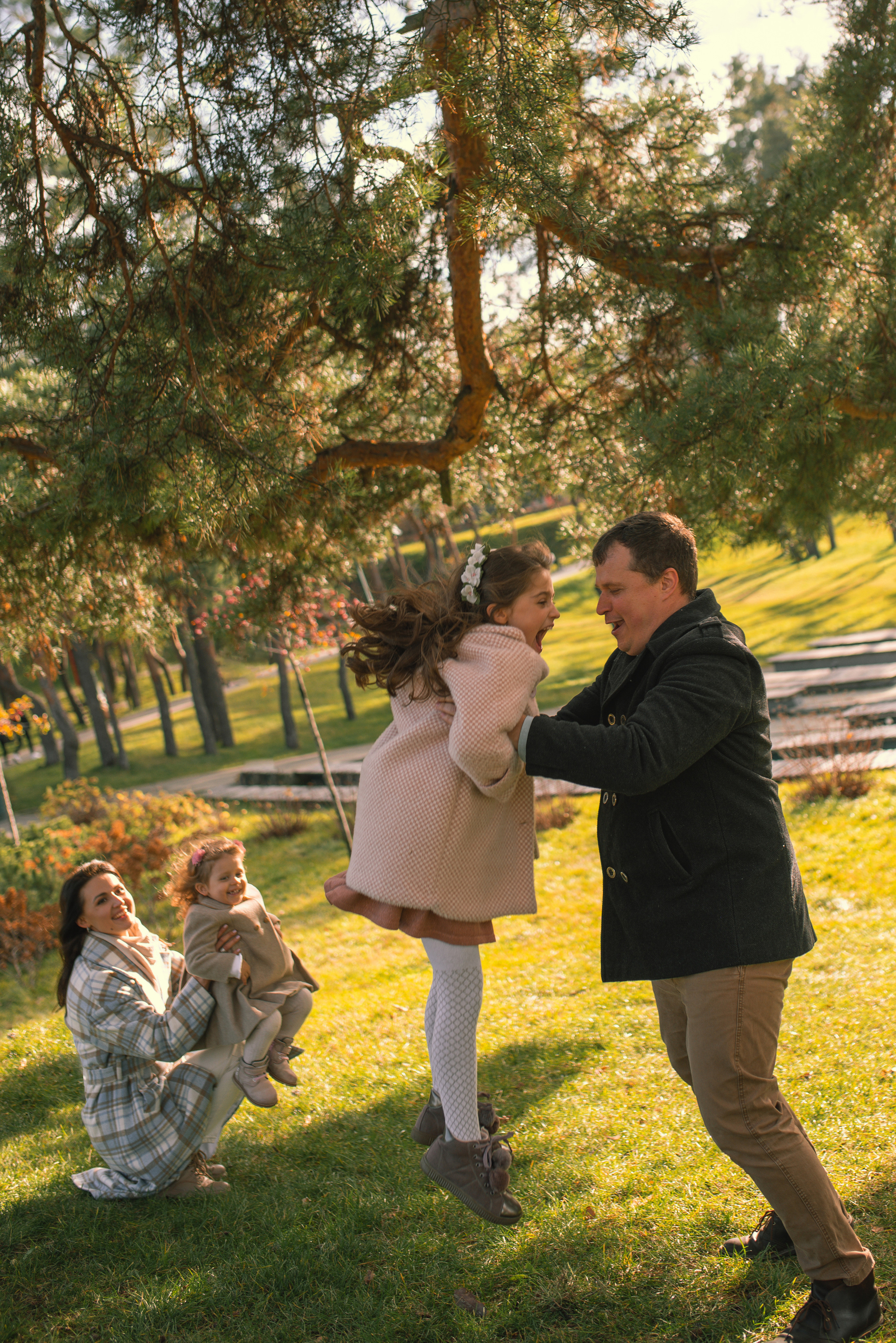 Autumn vibe with Anastasia, Andriy, Varvara & Yesenia. Татьяна Малышева — семейный фотограф и видеограф в Валенсии, Испания