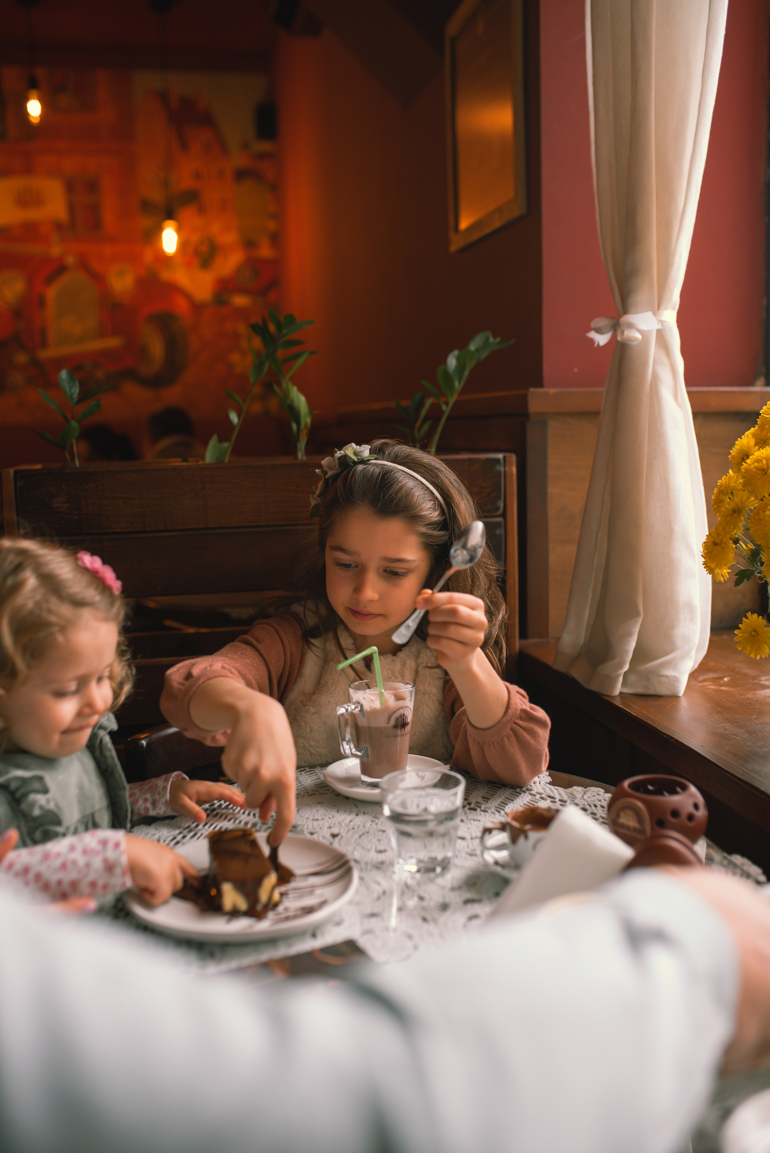 Table for 4. Tatiana Malysheva — lifestyle fotógrafa y videógrafa en Valencia, España