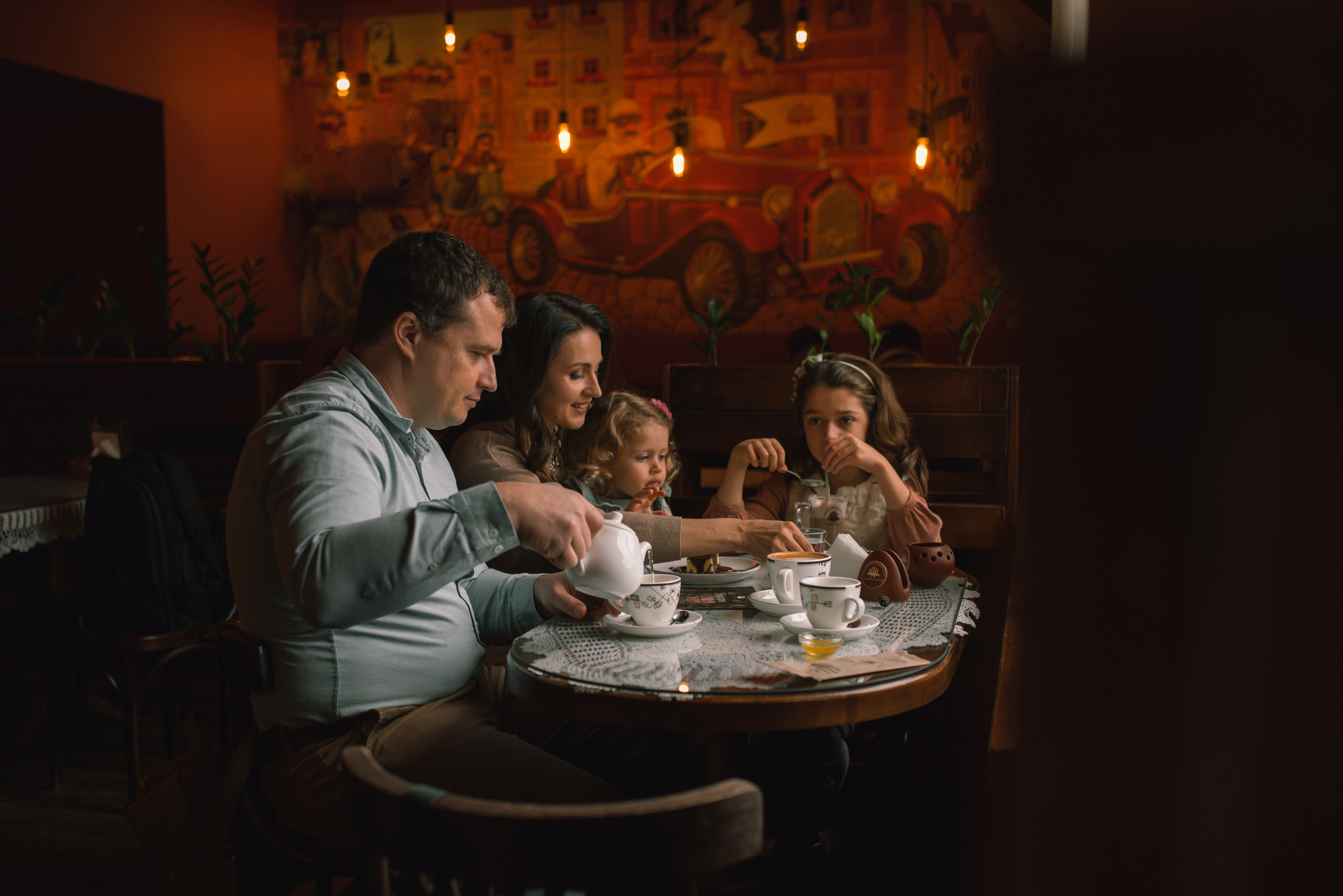 Table for 4. Tatiana Malysheva — lifestyle fotógrafa y videógrafa en Valencia, España