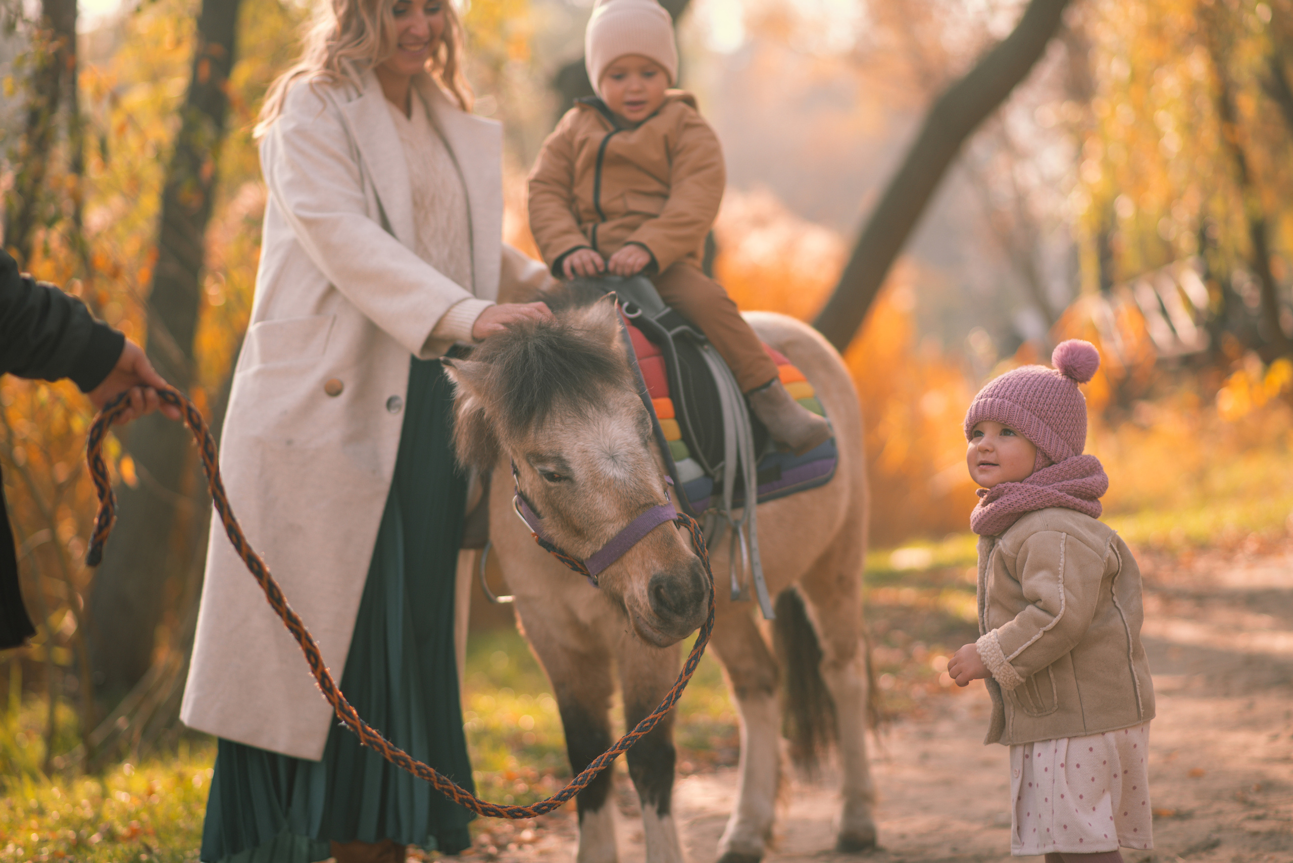 Tatiana, Anton, Alex & Anna. Tatiana Malysheva — family photographer and videographer in Valencia, Spain