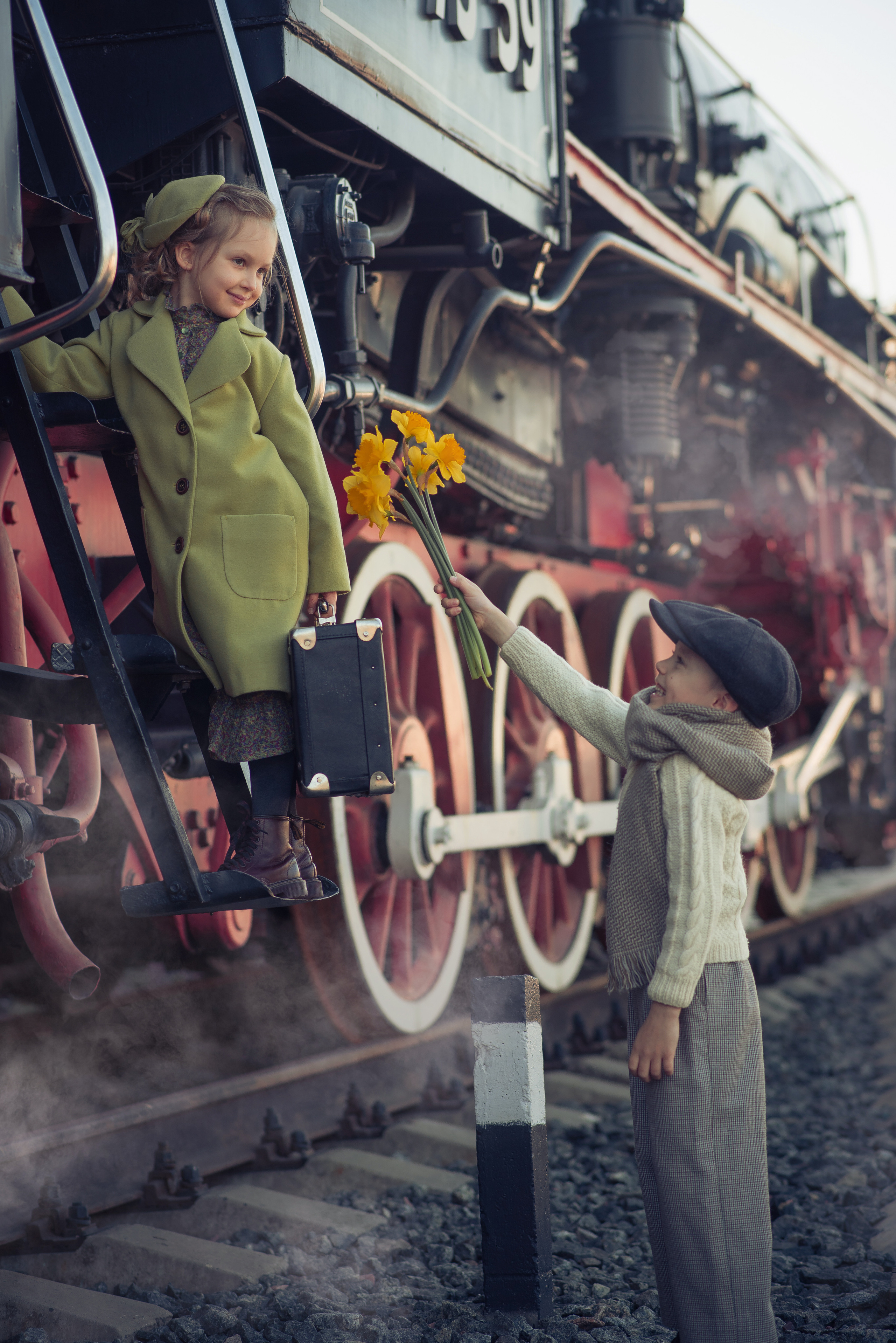 The Train Station Story. Tatiana Malysheva — family photographer and videographer in Valencia, Spain
