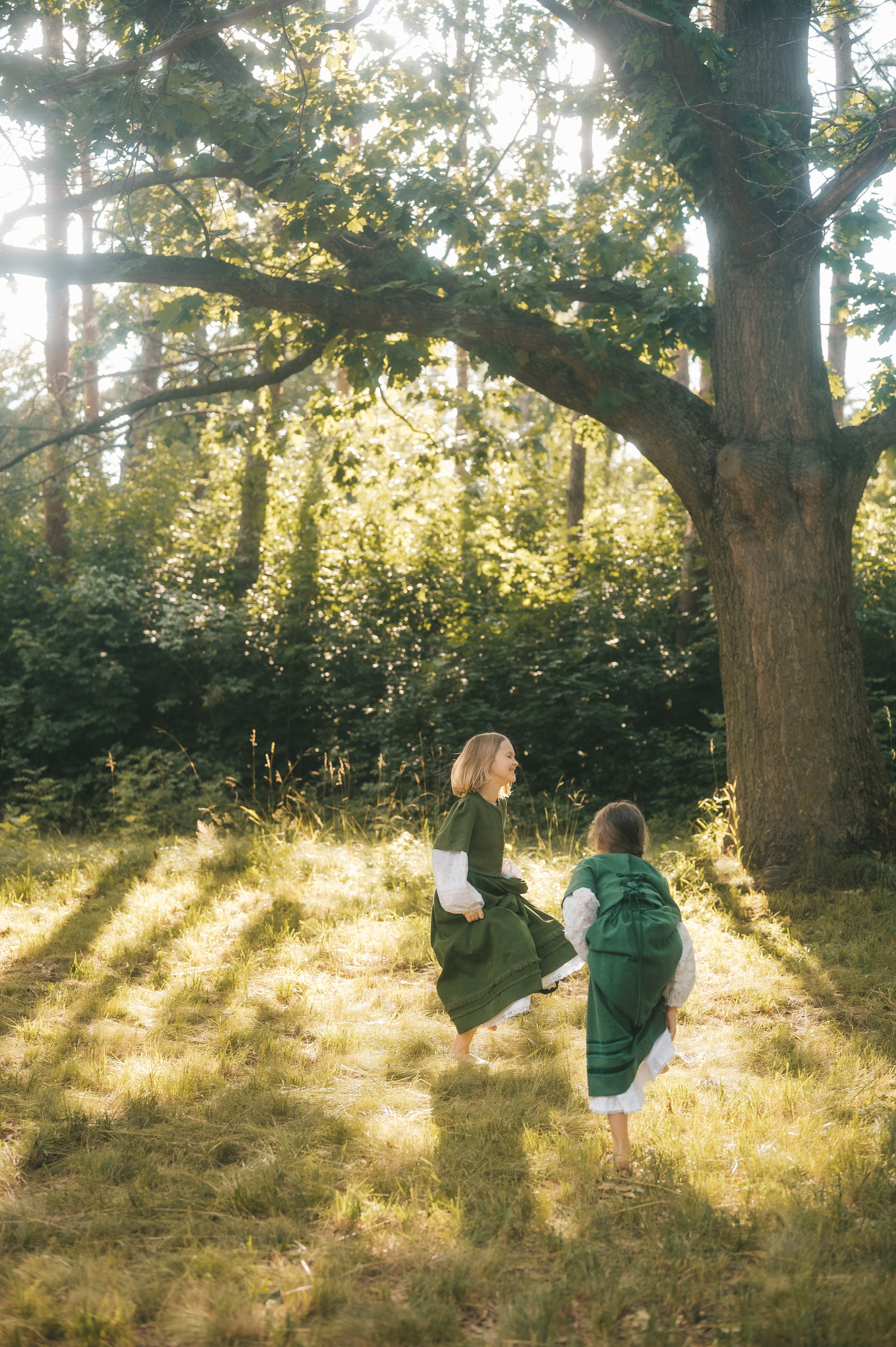 Лісові мавки. Tatiana Malysheva — family photographer and videographer in Valencia, Spain