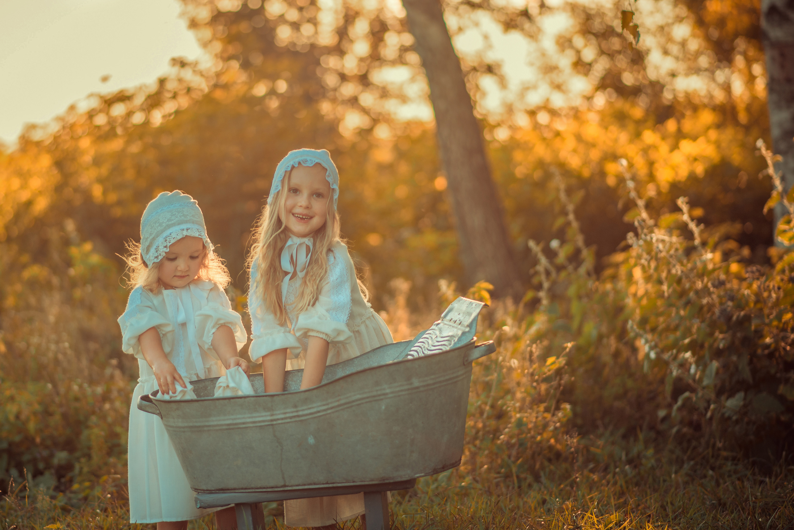 Laundry Time. Tatiana Malysheva — family photographer and videographer in Valencia, Spain