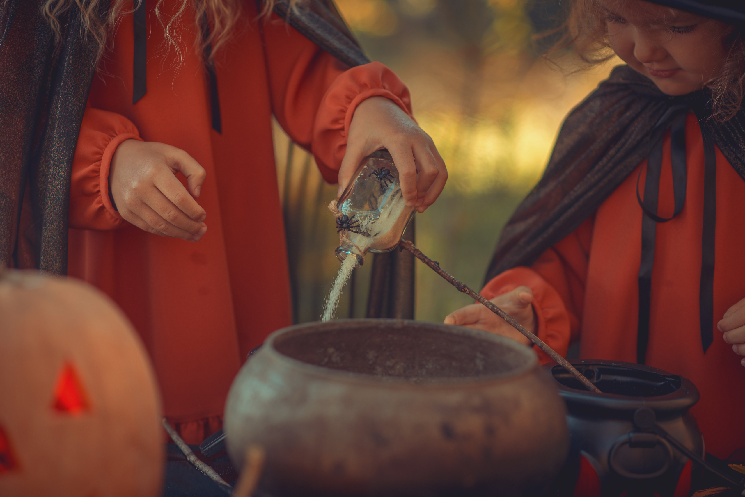 Little Witches. Tatiana Malysheva — family photographer and videographer in Valencia, Spain