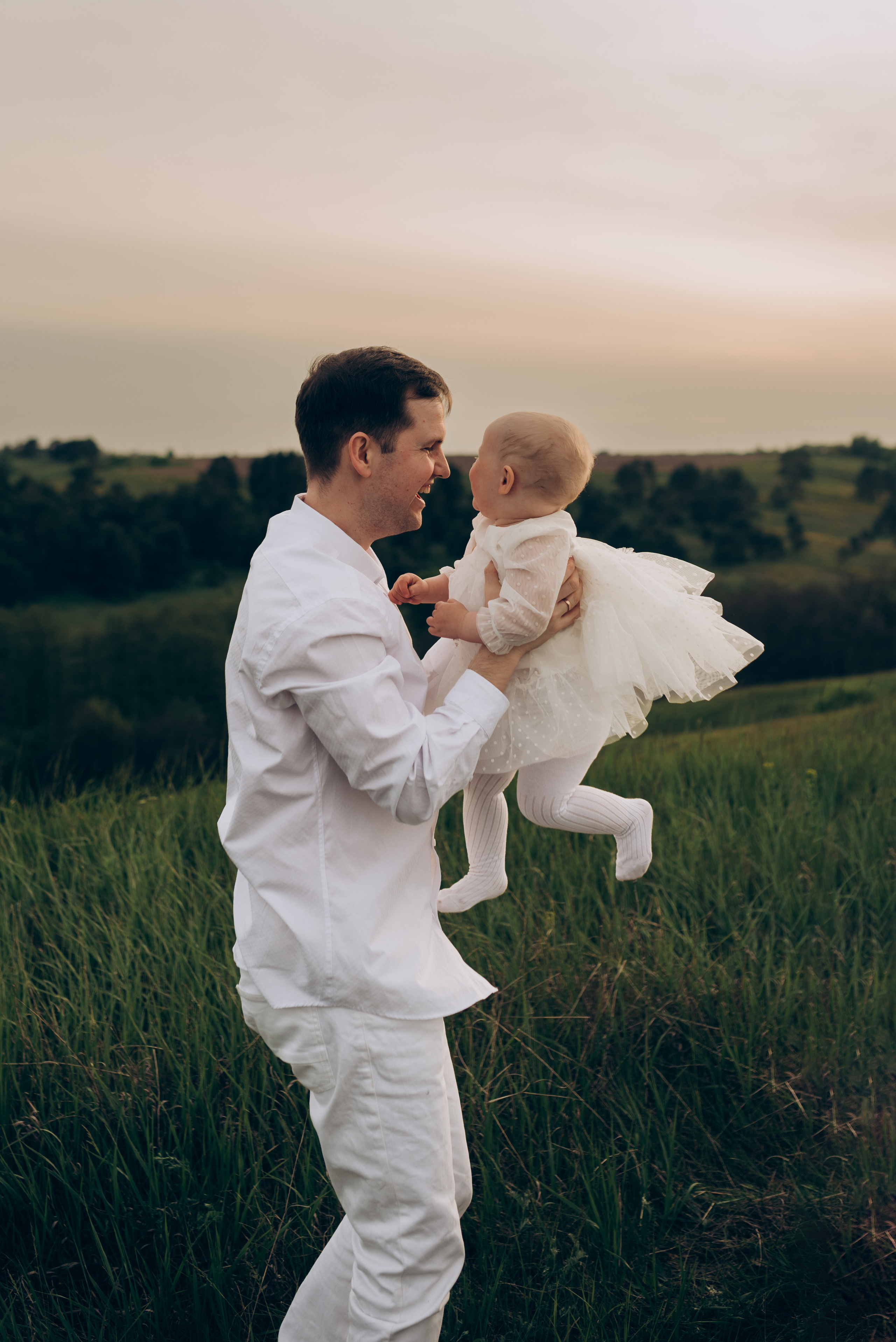 Oleg, Anna and little Diana. Tatiana Malysheva — lifestyle fotógrafa y videógrafa en Valencia, España