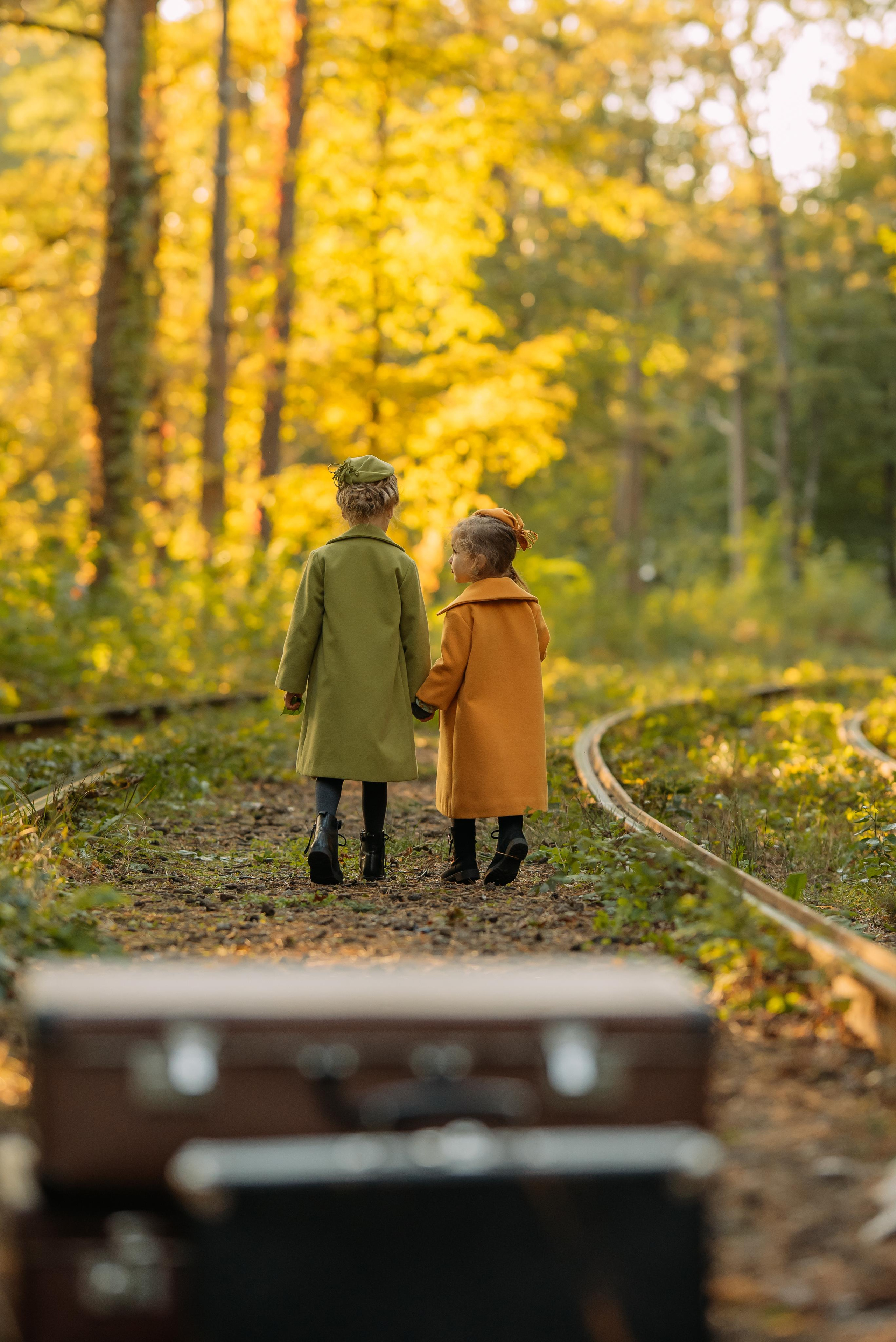 Young Ladies. Tatiana Malysheva — family photographer and videographer in Valencia, Spain