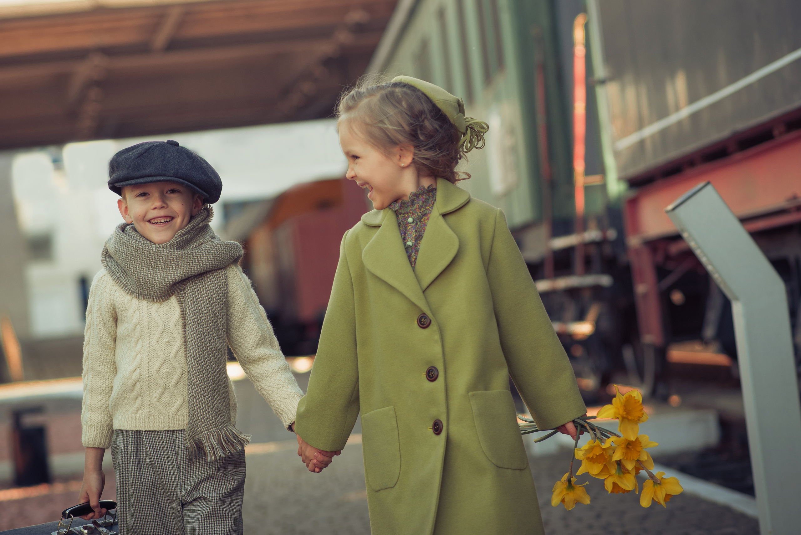 The Train Station Story. Tatiana Malysheva — family photographer and videographer in Valencia, Spain