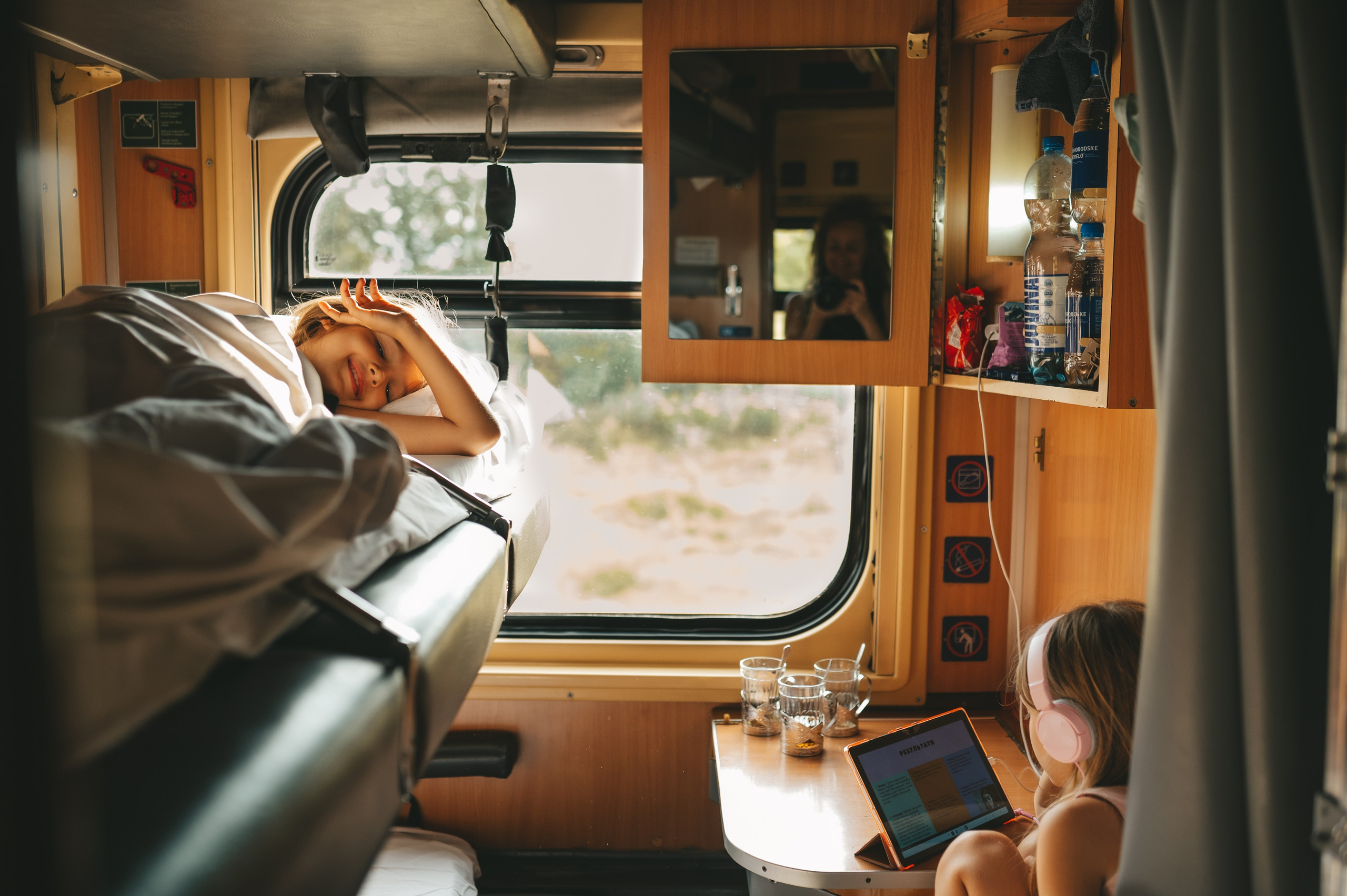 Travelling by train. Татьяна Малышева — семейный фотограф и видеограф в Валенсии, Испания