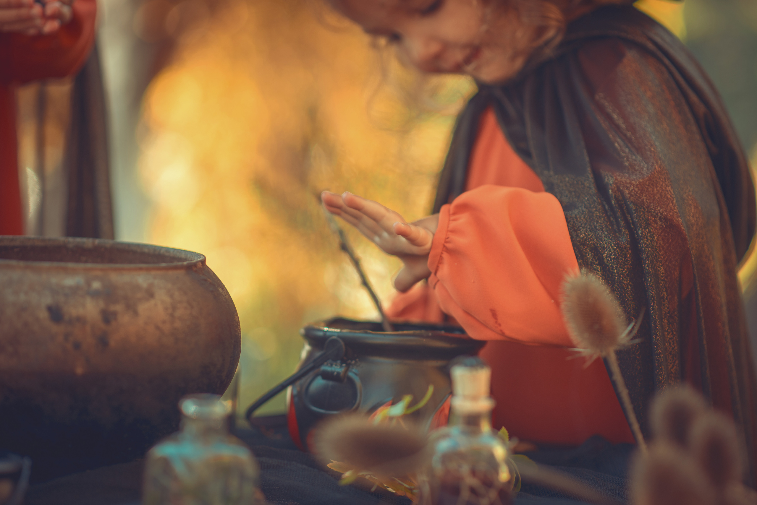 Little Witches. Tatiana Malysheva — family photographer and videographer in Valencia, Spain