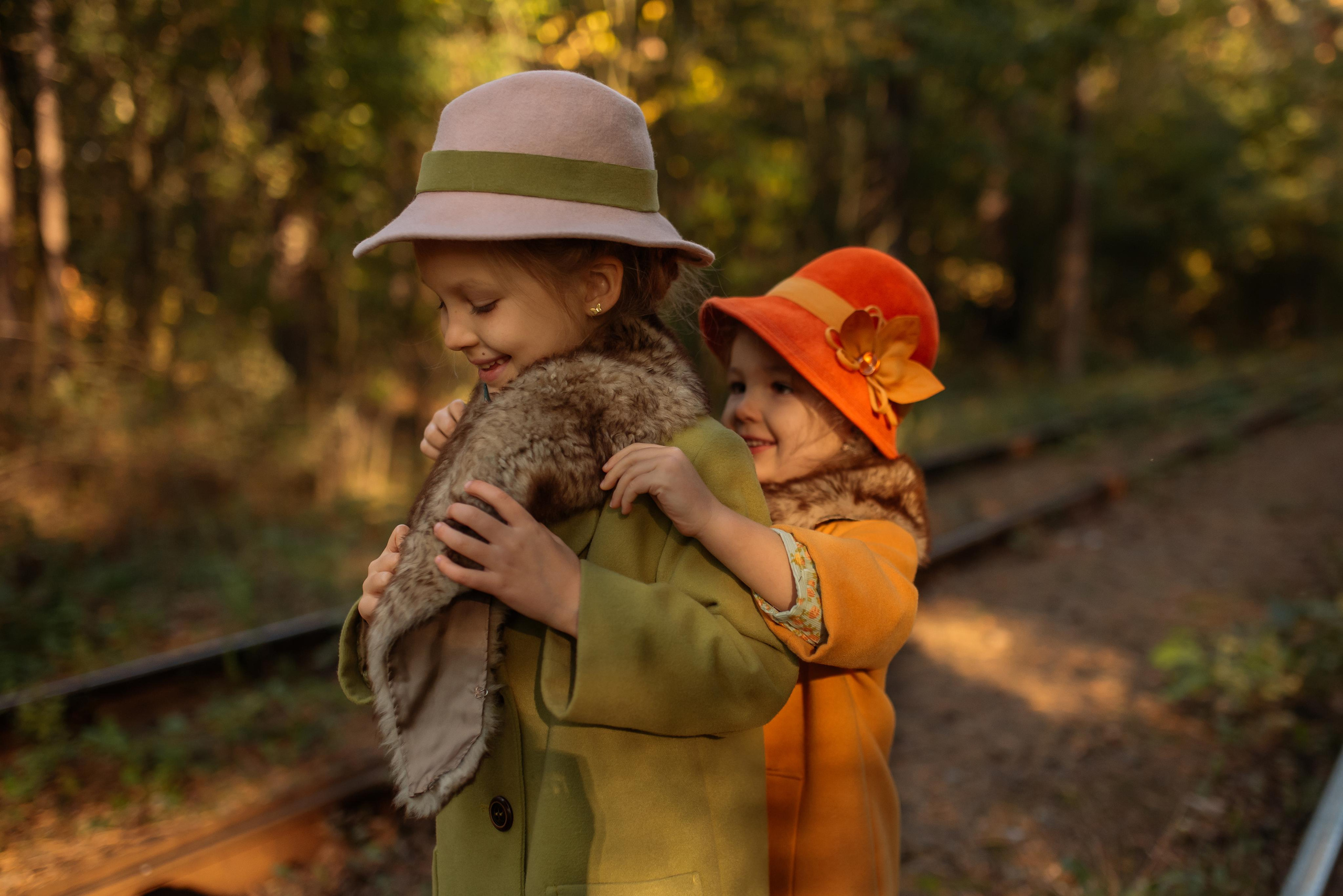Young Ladies. Tatiana Malysheva — family photographer and videographer in Valencia, Spain